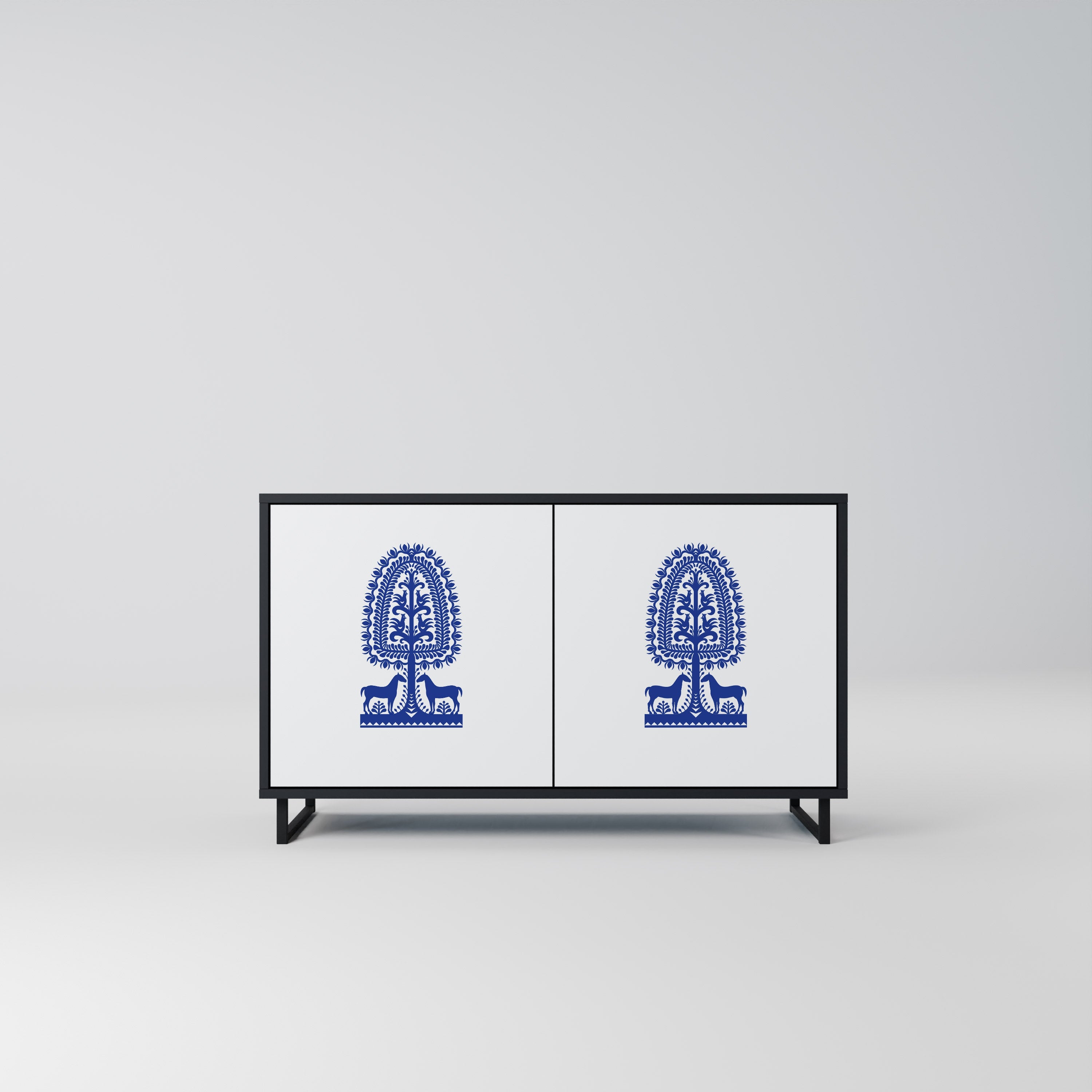 Buffet 2 portes en finition noire, style art populaire polonais