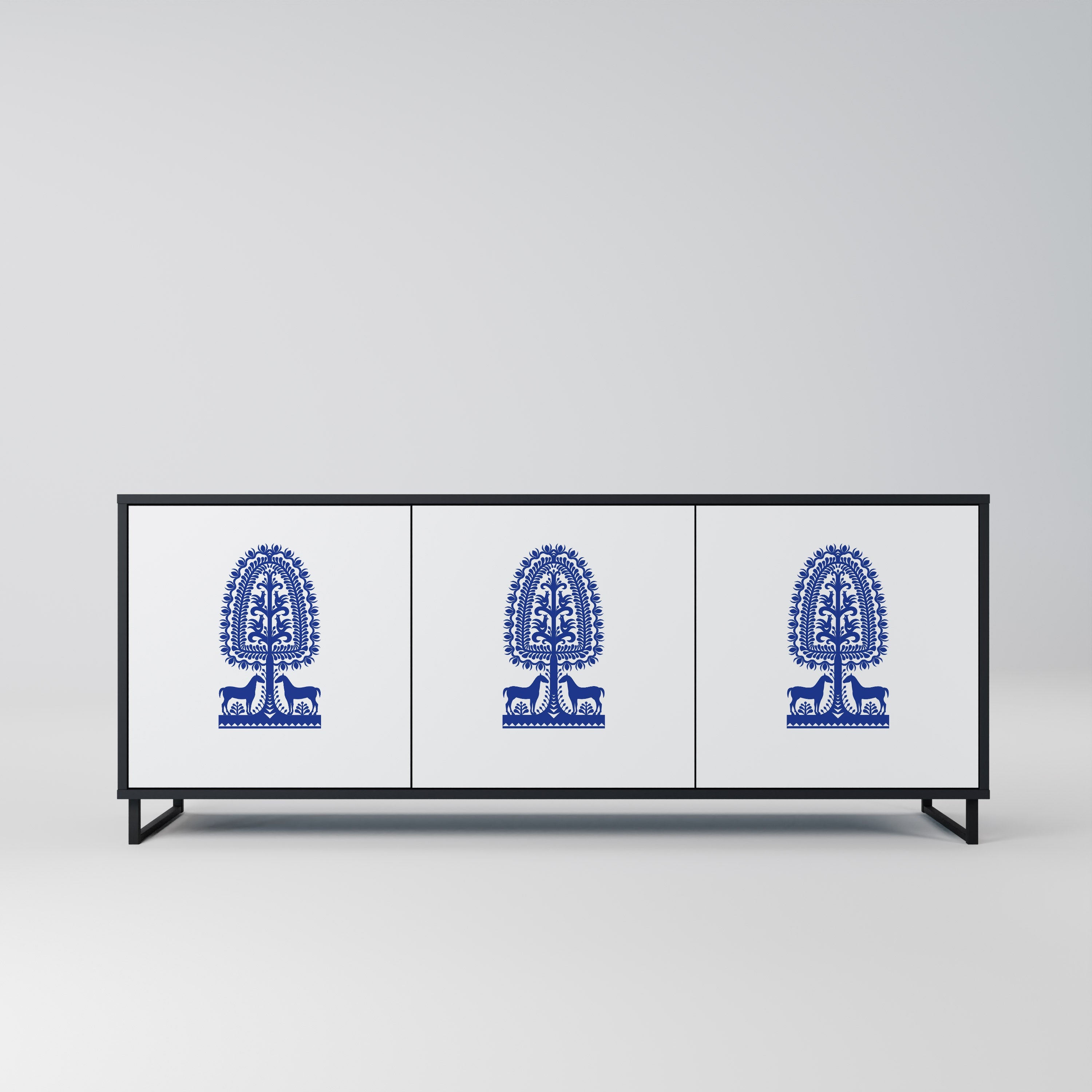 Buffet 3 portes en finition noire, style art populaire polonais