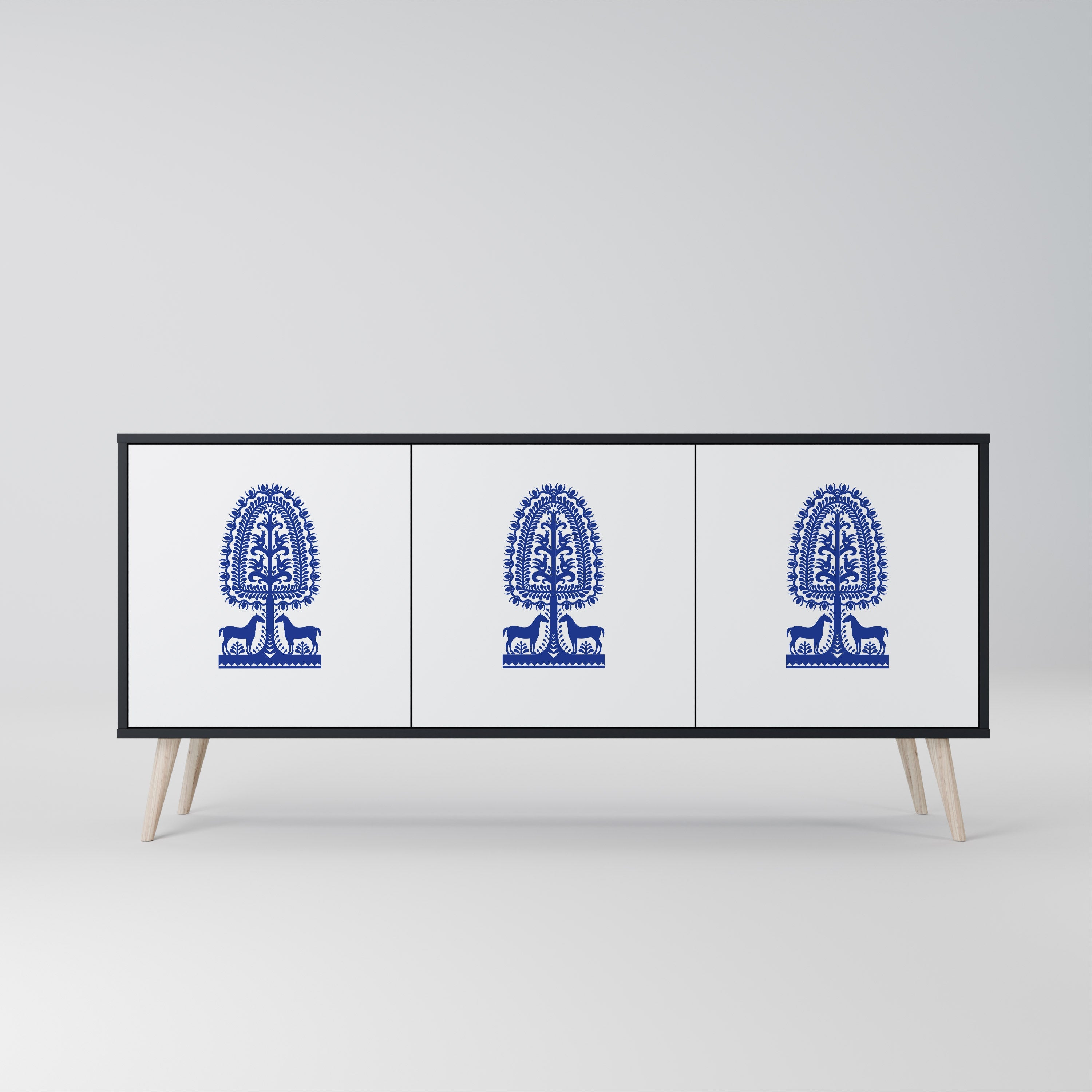 Buffet 3 portes en finition noire, style art populaire polonais