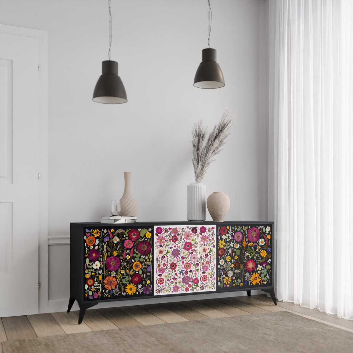DAYNITE GARDEN 3-Door Sideboard