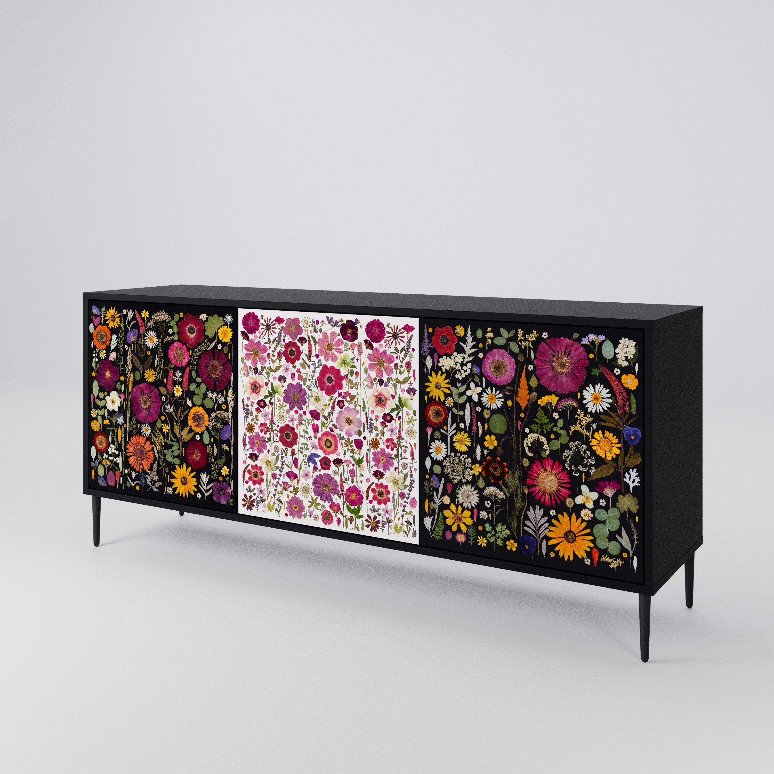 DAYNITE GARDEN 3-Door Sideboard