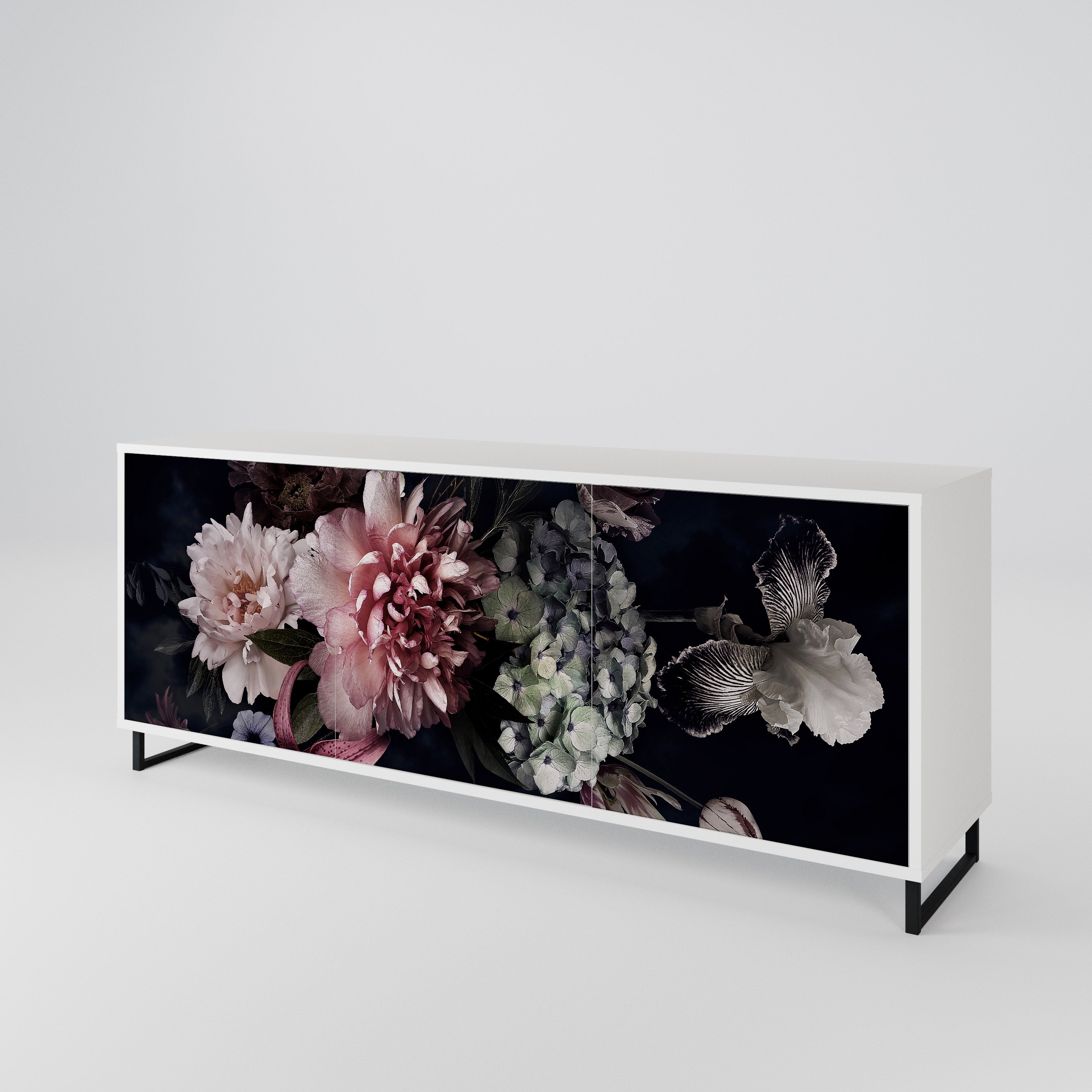 PURE BLOSSOM 3-Door Sideboard