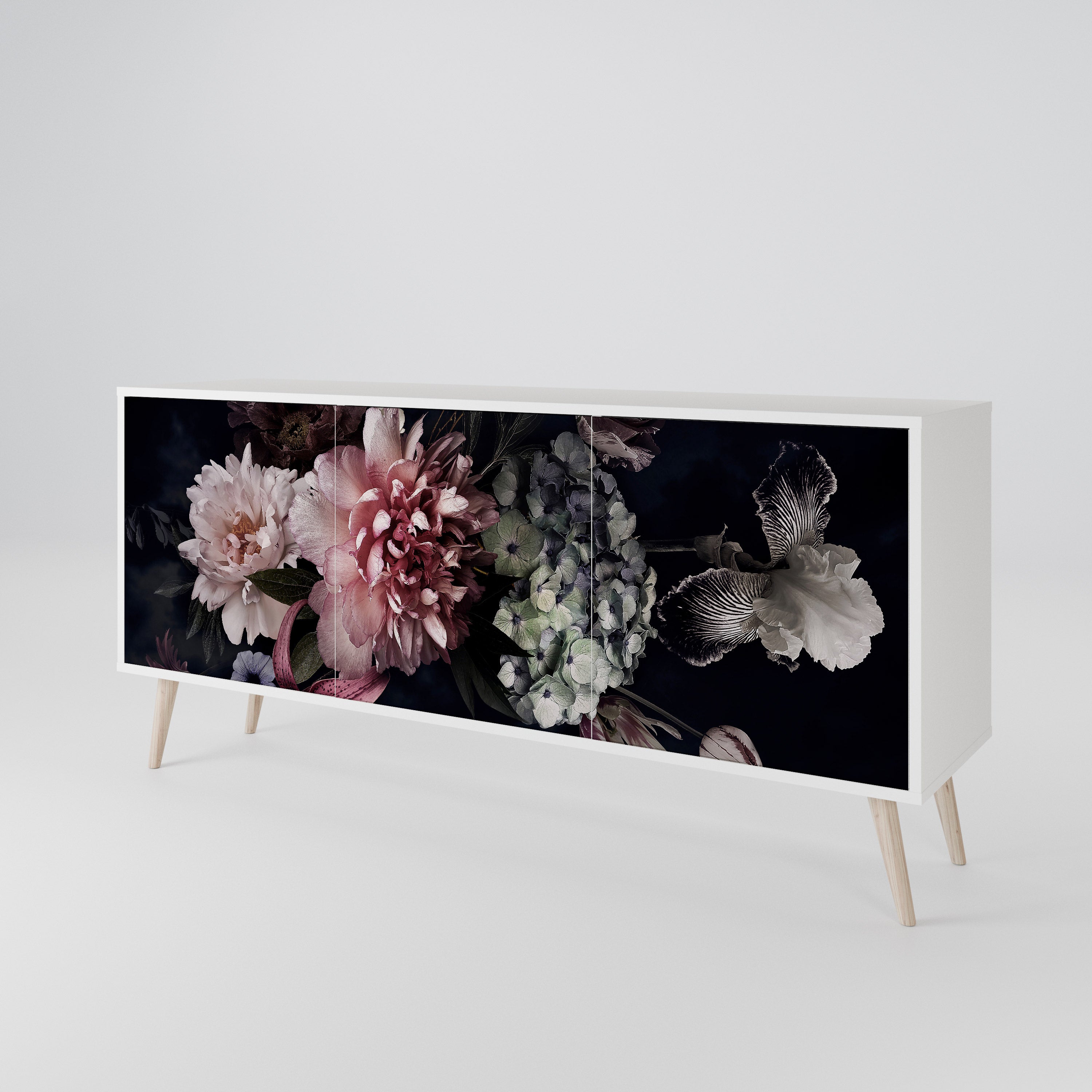 PURE BLOSSOM 3-Door Sideboard