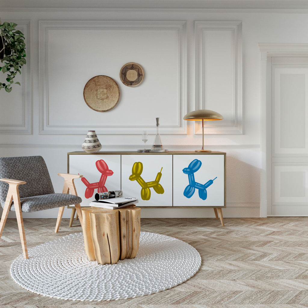 CHILDHOOD MEMORY 3-Door Sideboard in Oak Effect