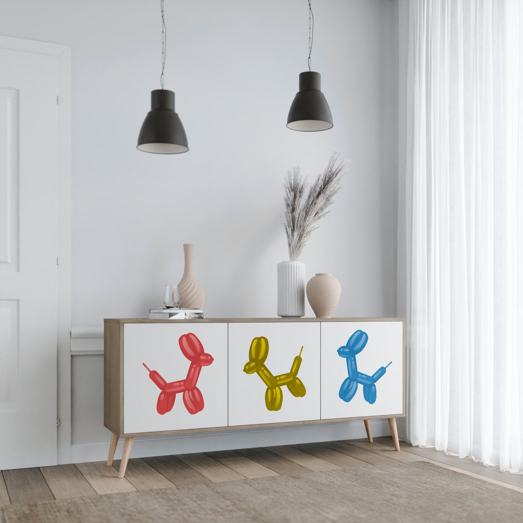 CHILDHOOD MEMORY 3-Door Sideboard in Oak Effect