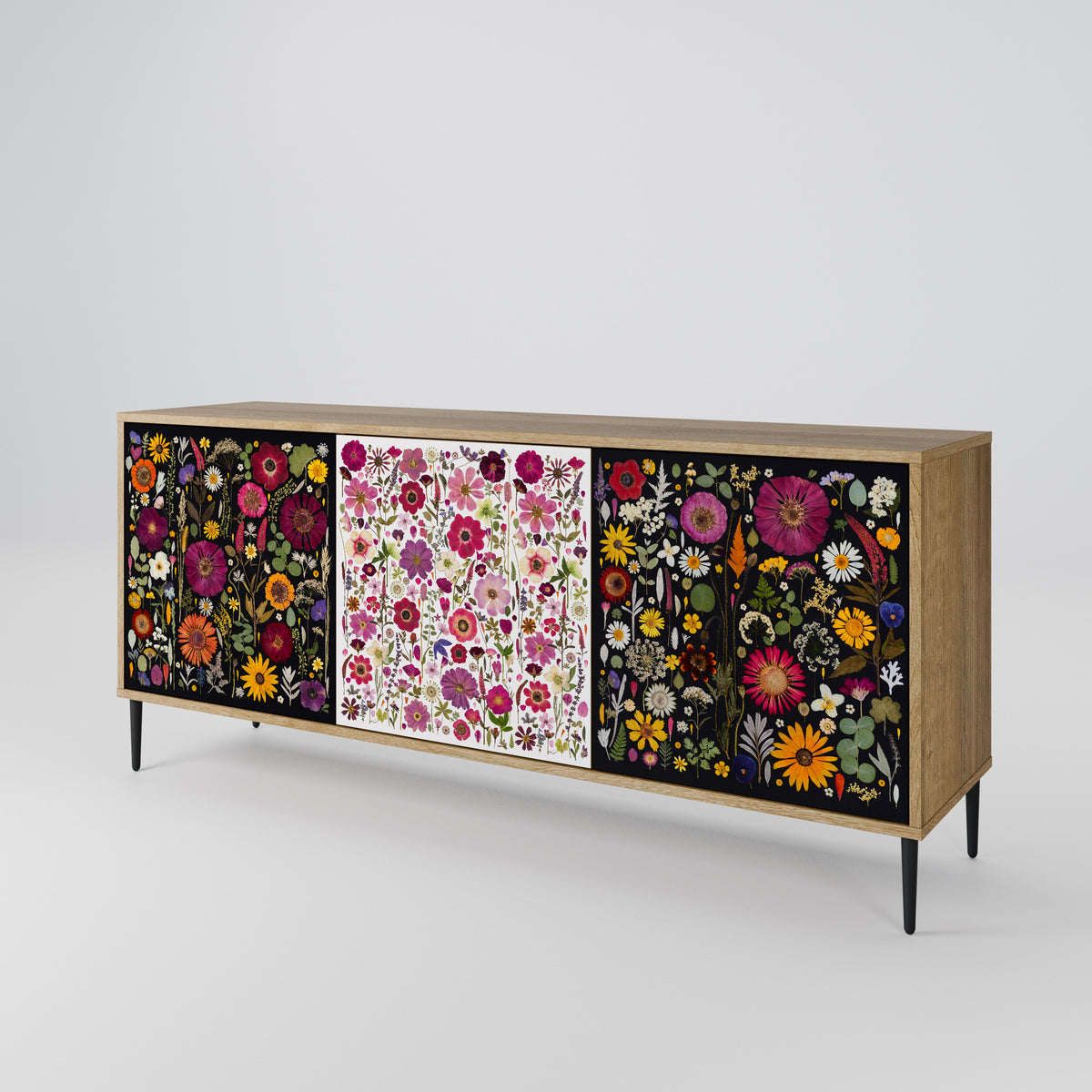 DAYNITE GARDEN 3-Door Sideboard