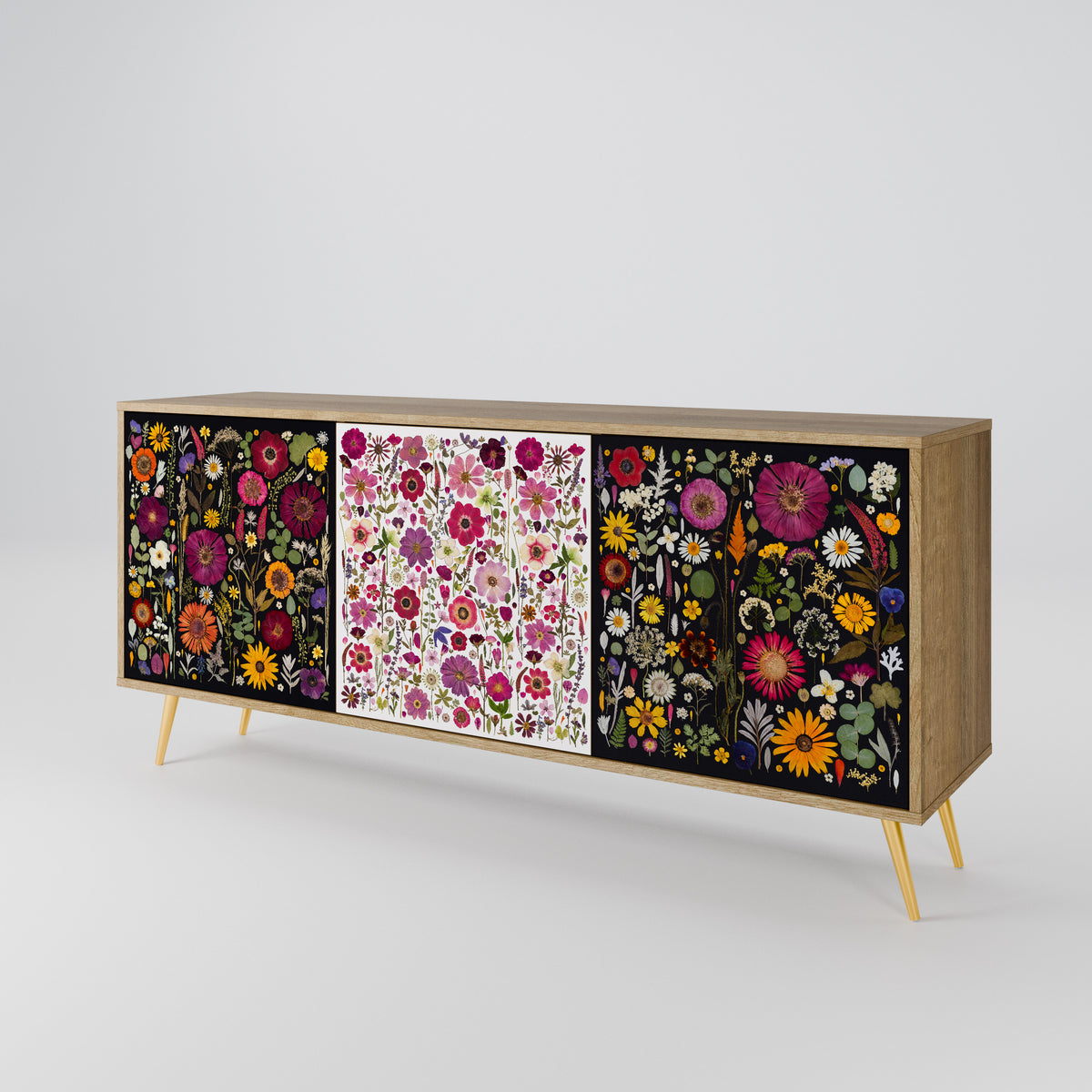 DAYNITE GARDEN 3-Door Sideboard