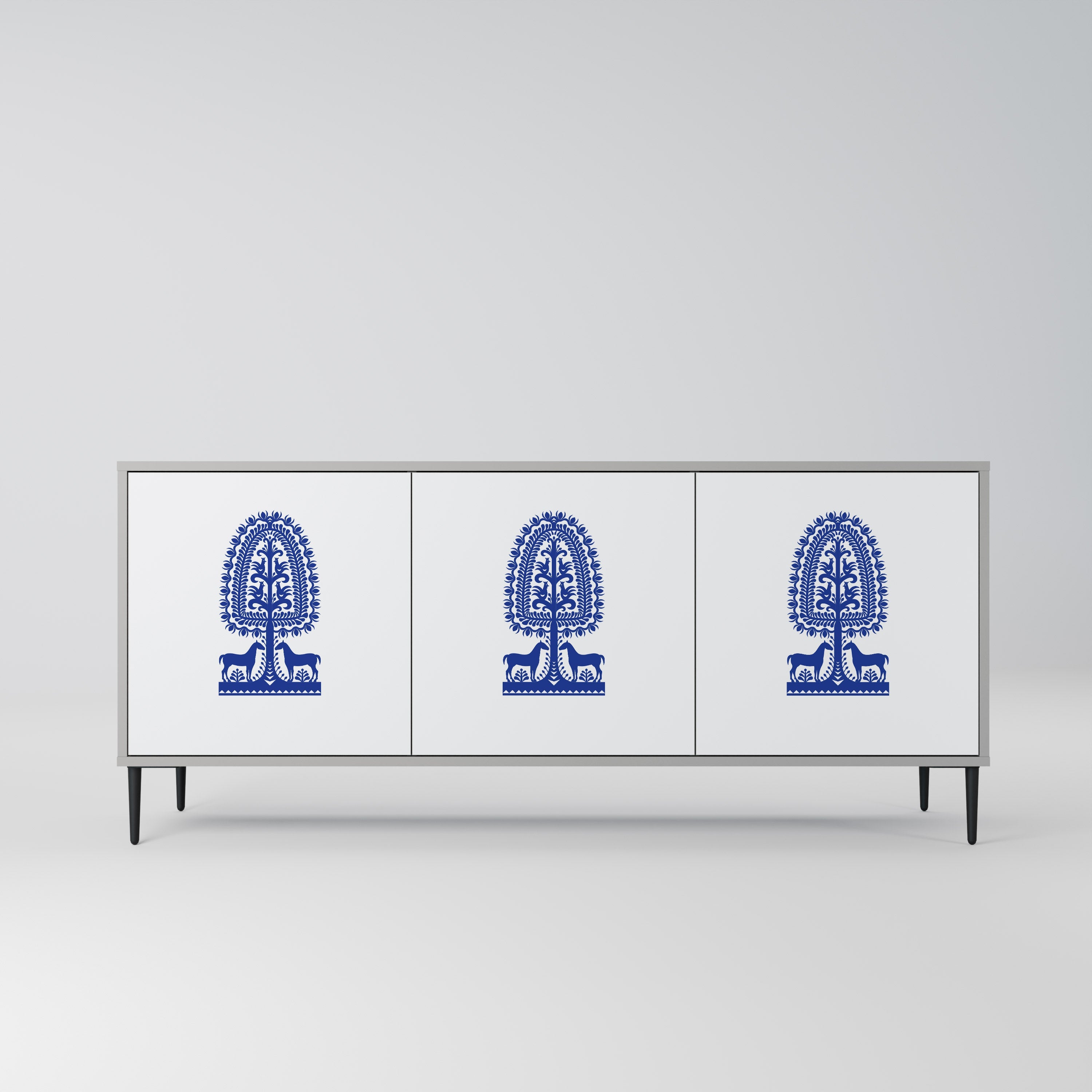 Buffet 3 portes en finition grise, style art populaire polonais