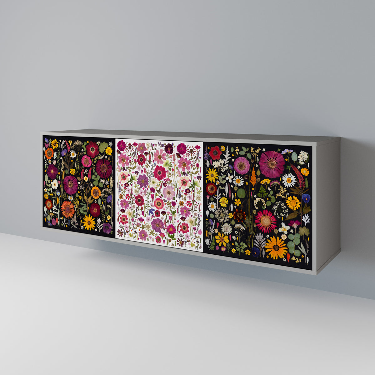 DAYNITE GARDEN 3-Door Sideboard