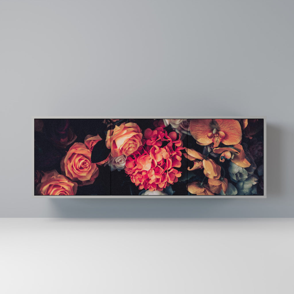 Buffet 3 portes NEVERENDING BLOOM en finition grise