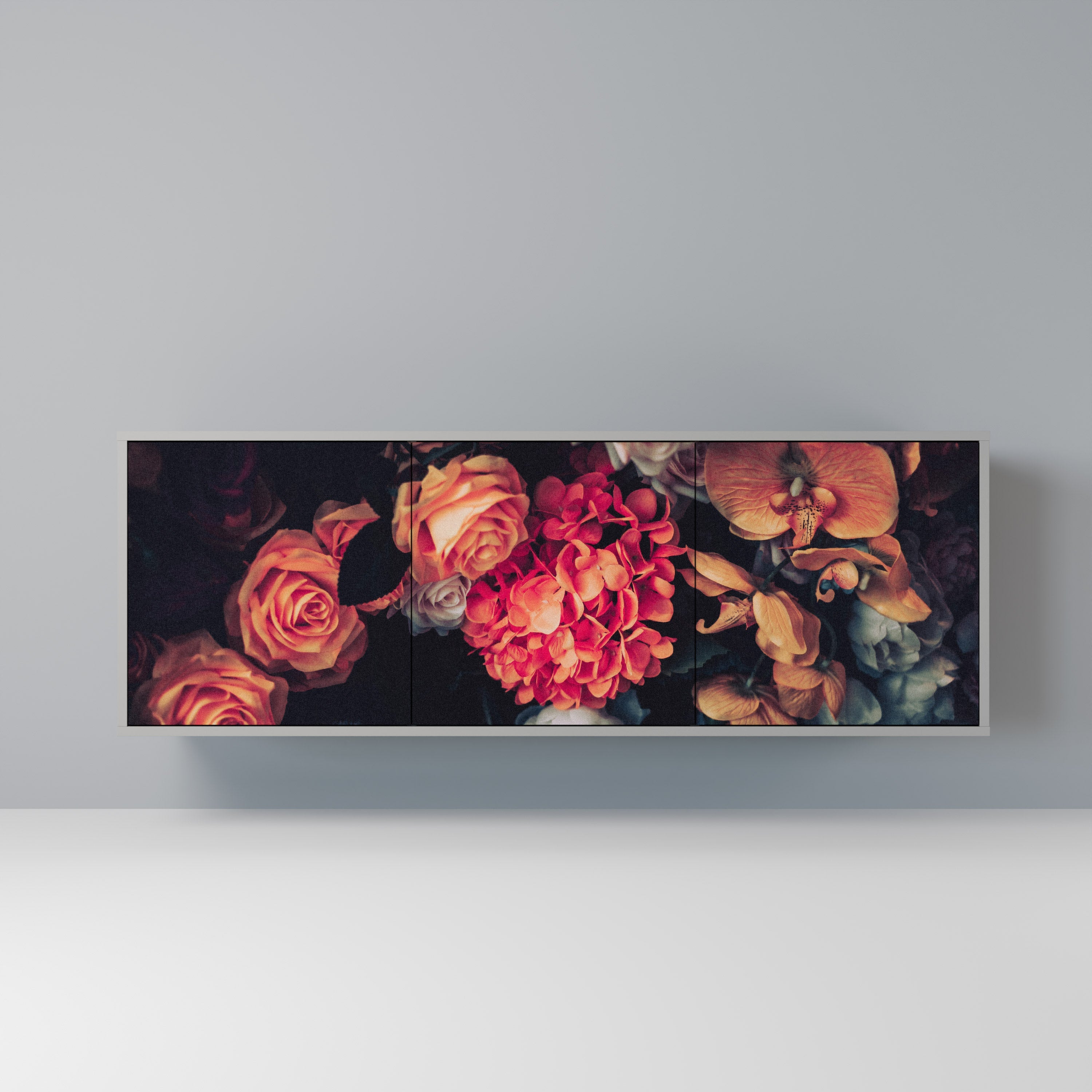 Buffet 3 portes NEVERENDING BLOOM en finition grise