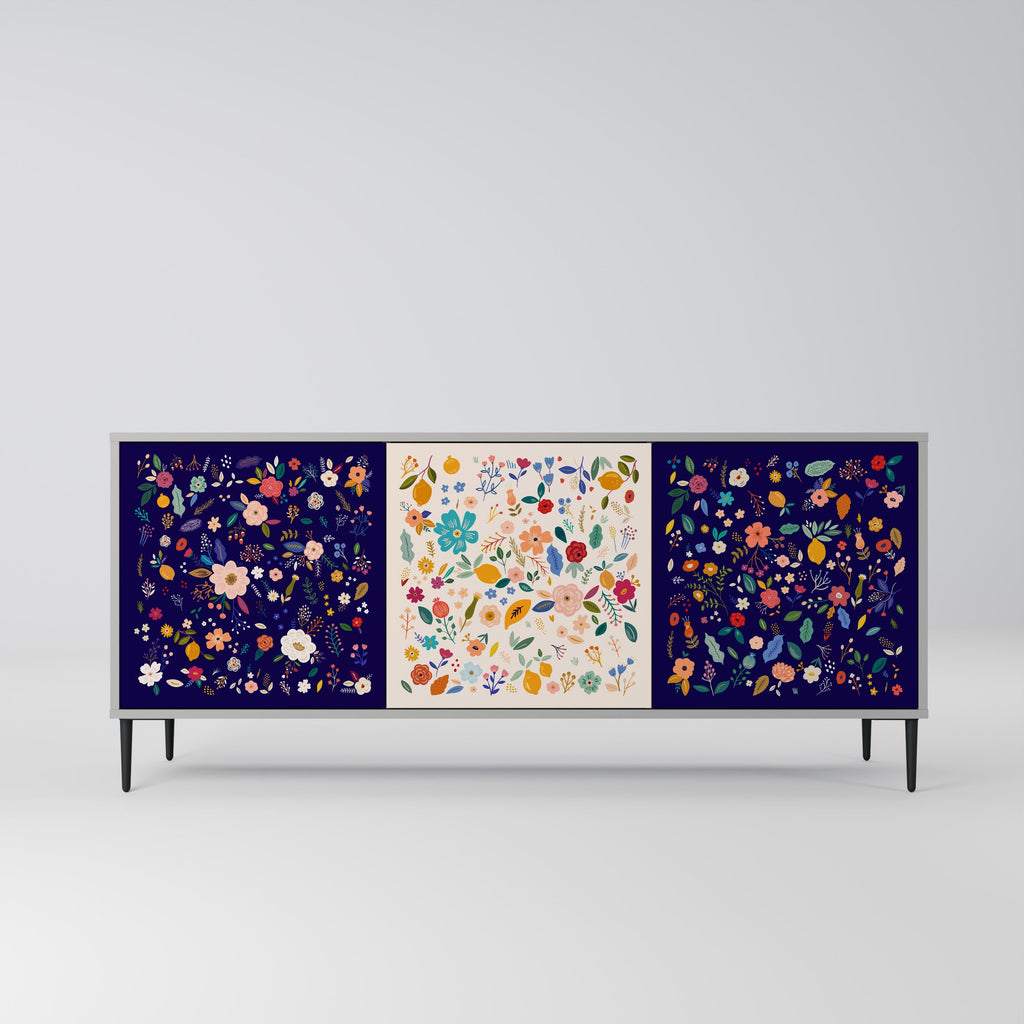 Buffet 3 portes à combinaison florale, finition grise