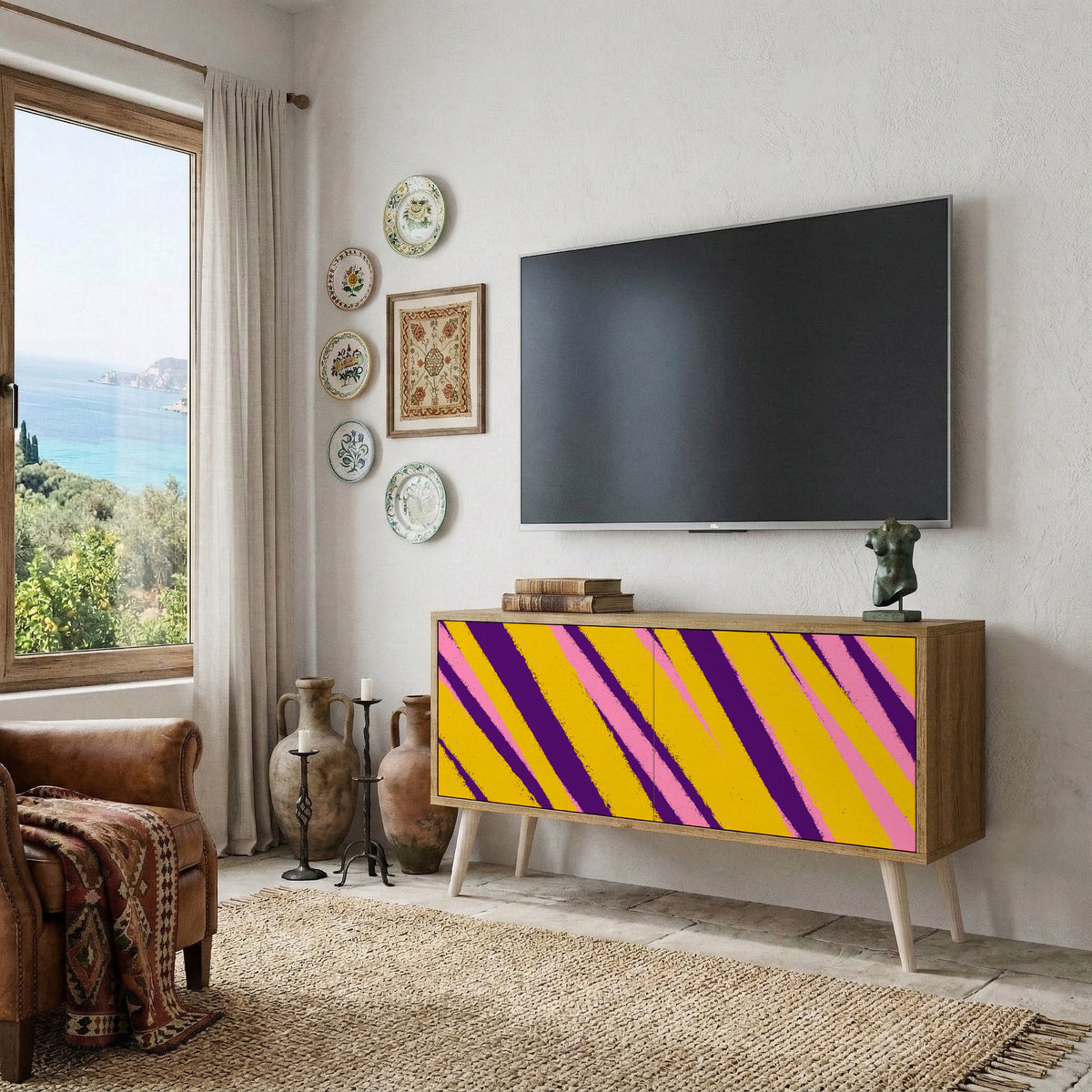 DREAMS COME TRUE Compact 2-Door TV Cabinet