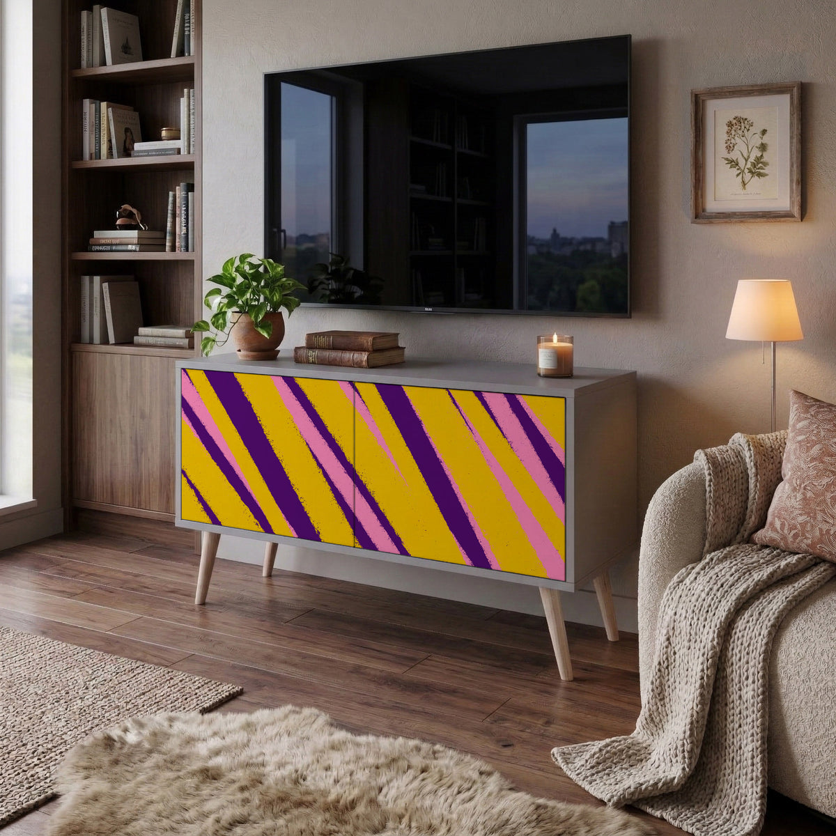 DREAMS COME TRUE Compact 2-Door TV Cabinet