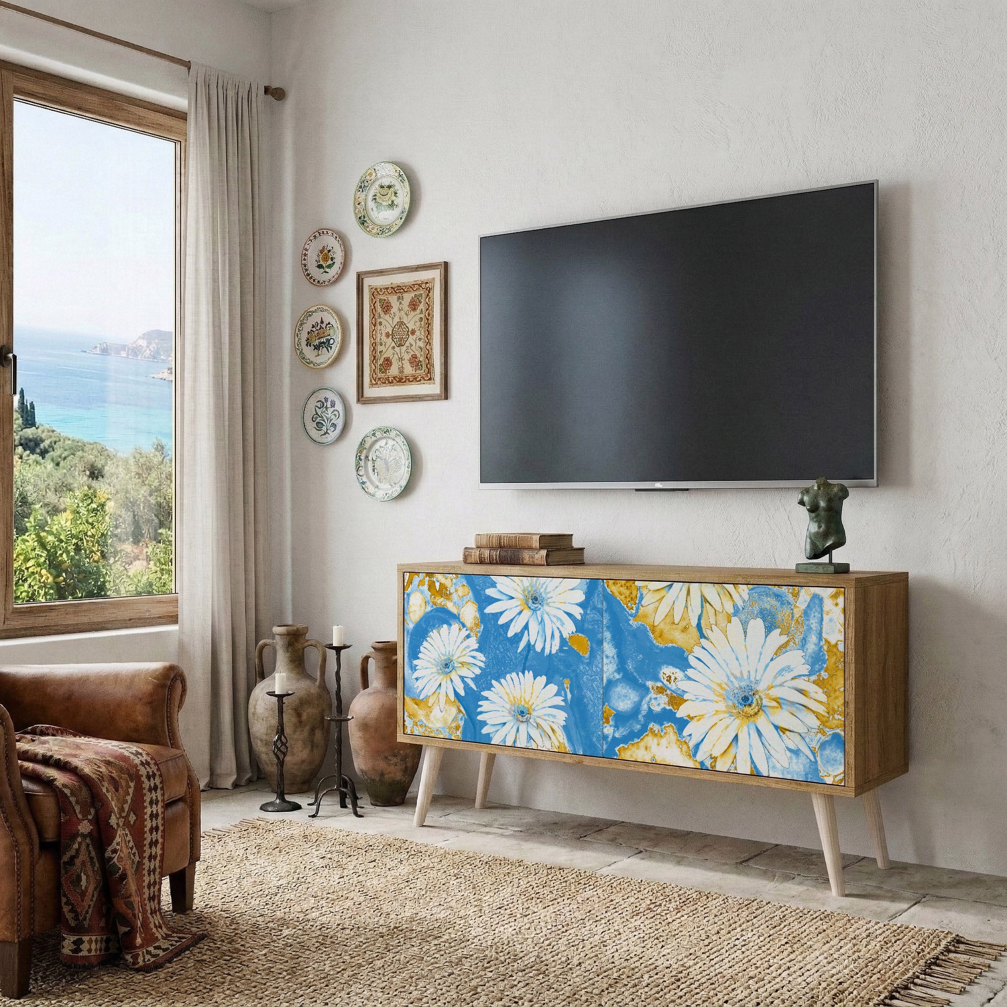 DAISY LUXE Compact 2-Door TV Cabinet