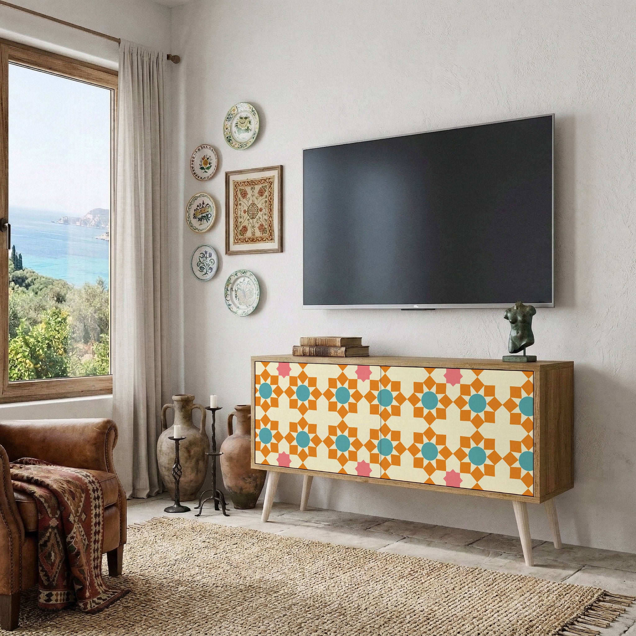 FLORAL DECOR Compact 2-Door TV Cabinet