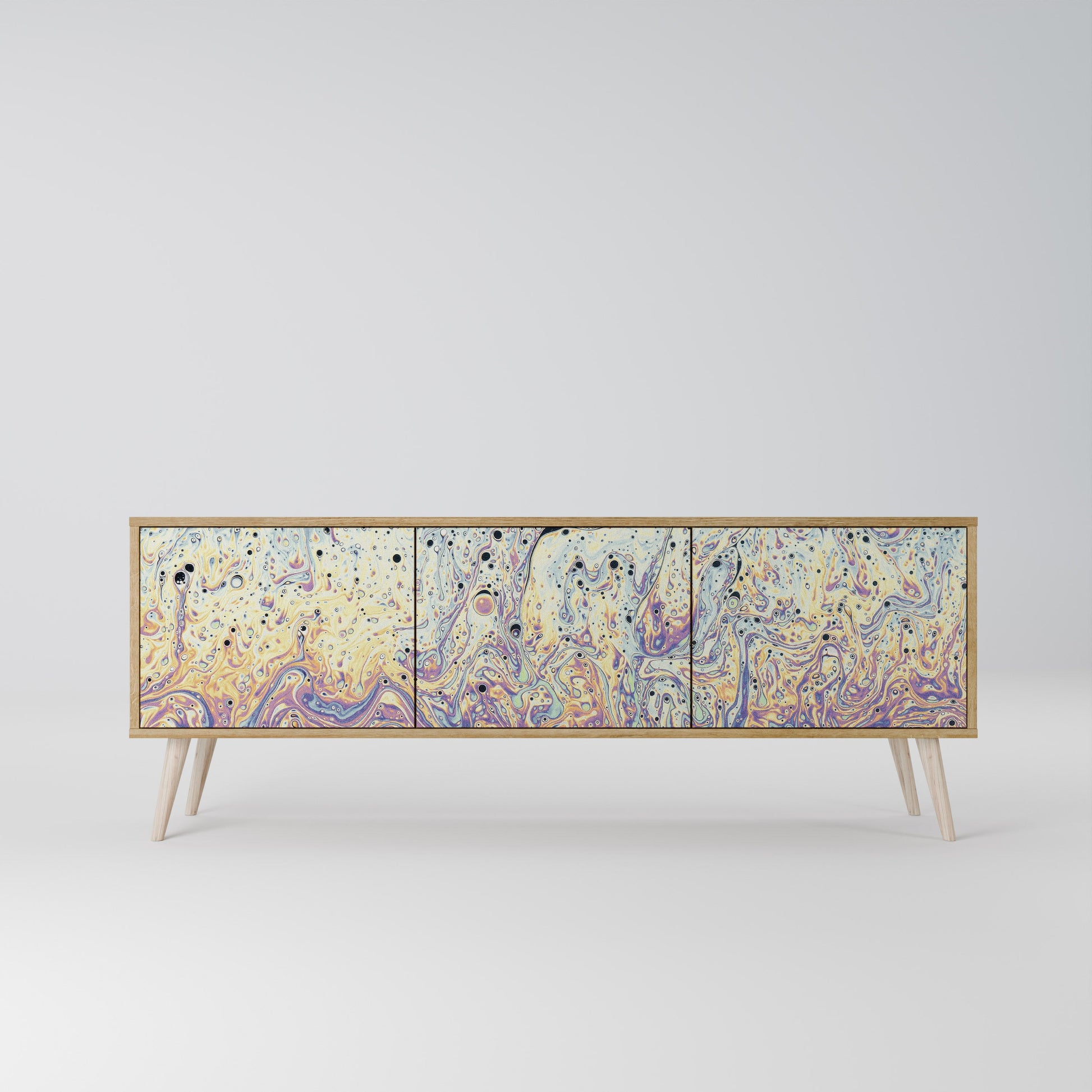 MOSAIC OF COLORS 3-Door TV Stand in Oak Effect
