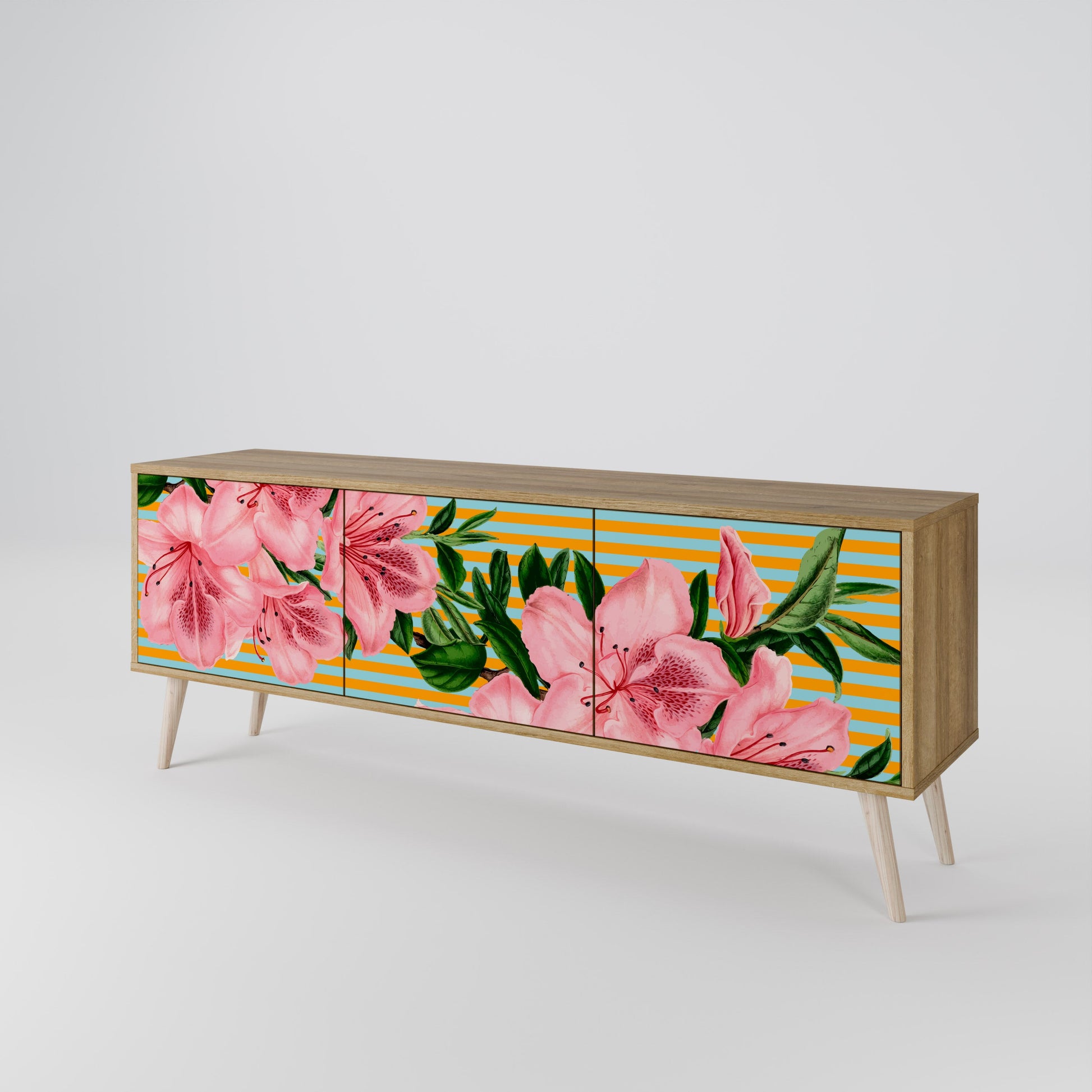 FRAGILE BEAUTY 3-Door TV Stand in Oak Effect
