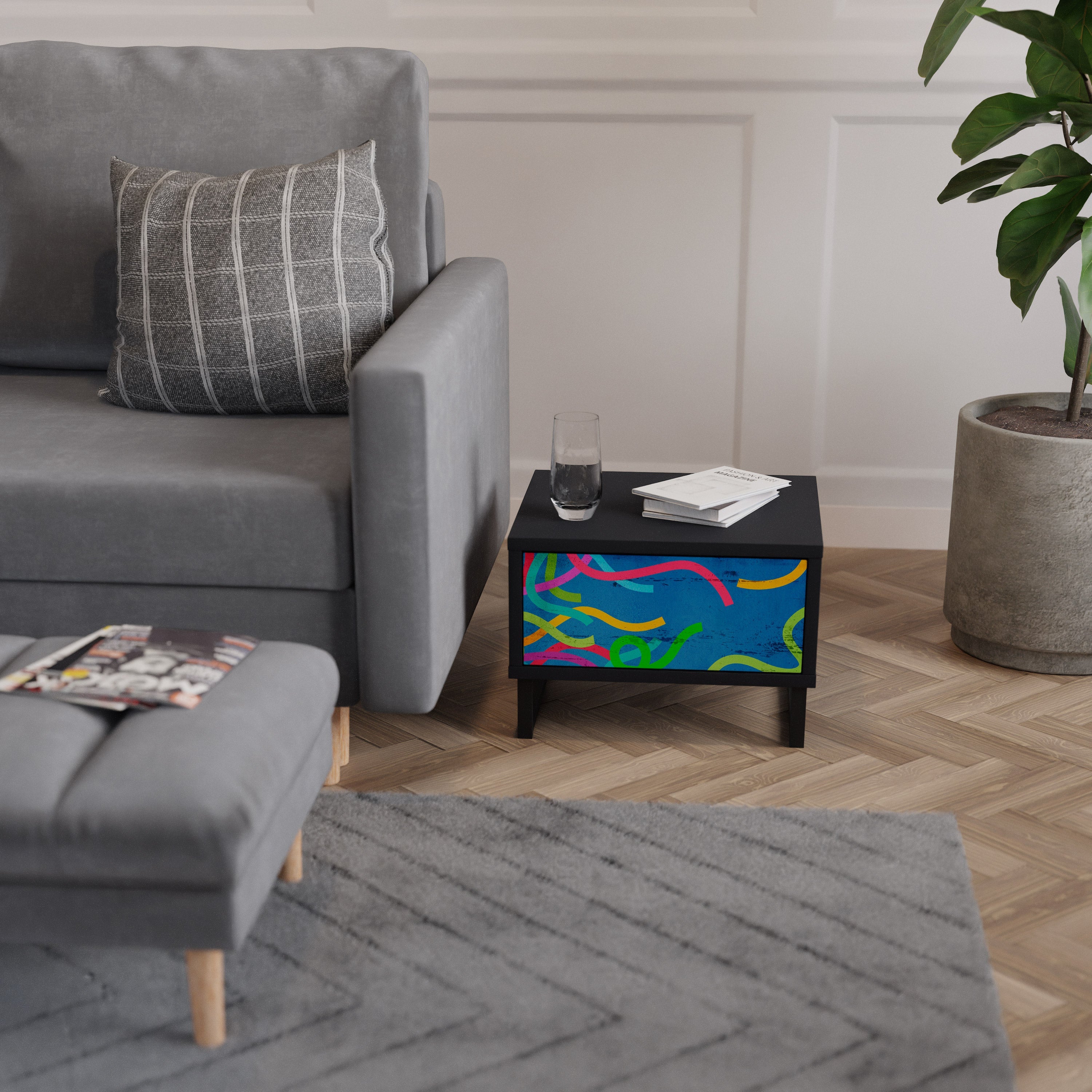 STREAMER TANGLE Nightstand in Black Finish