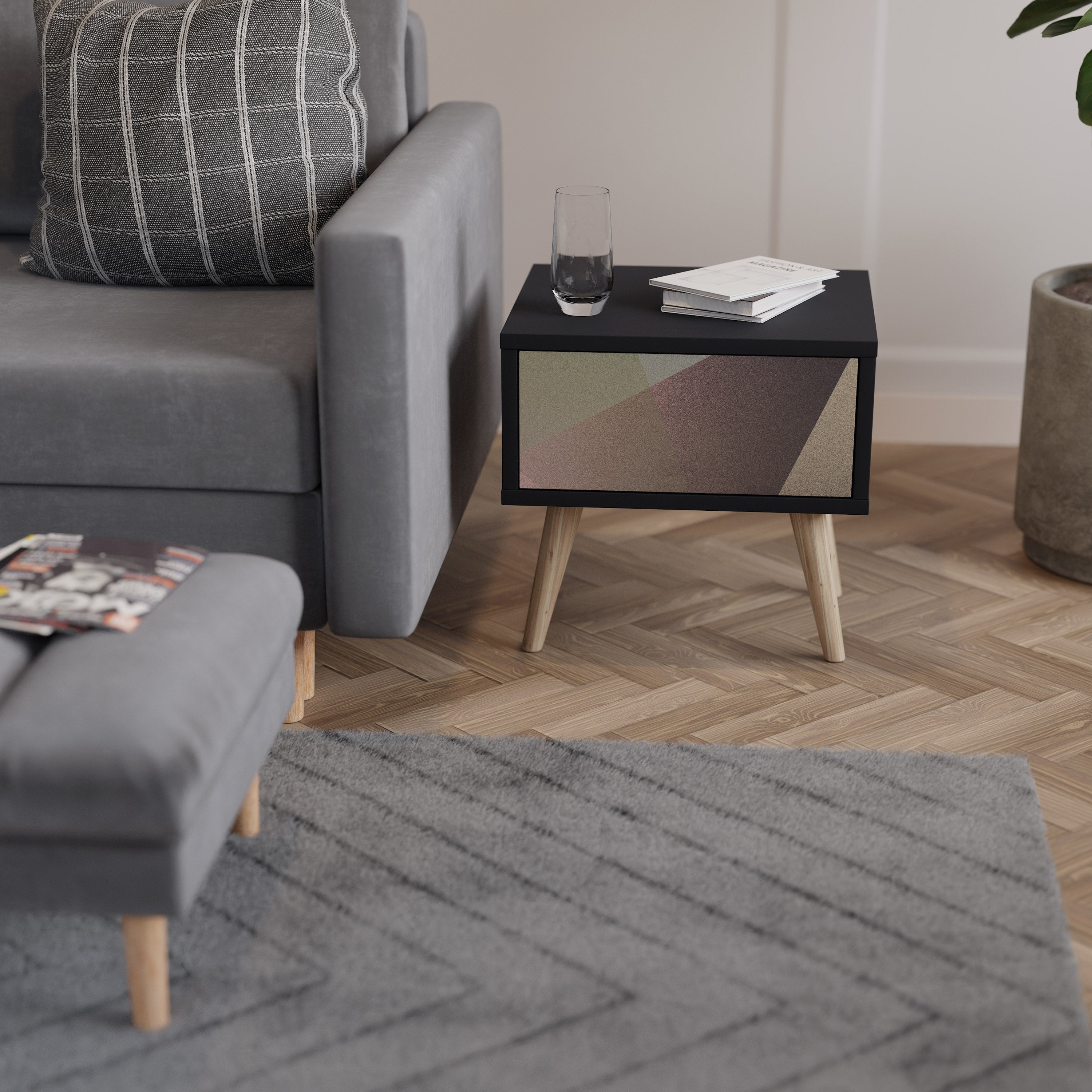BEIGE GEOMETRY Nightstand in Black Finish