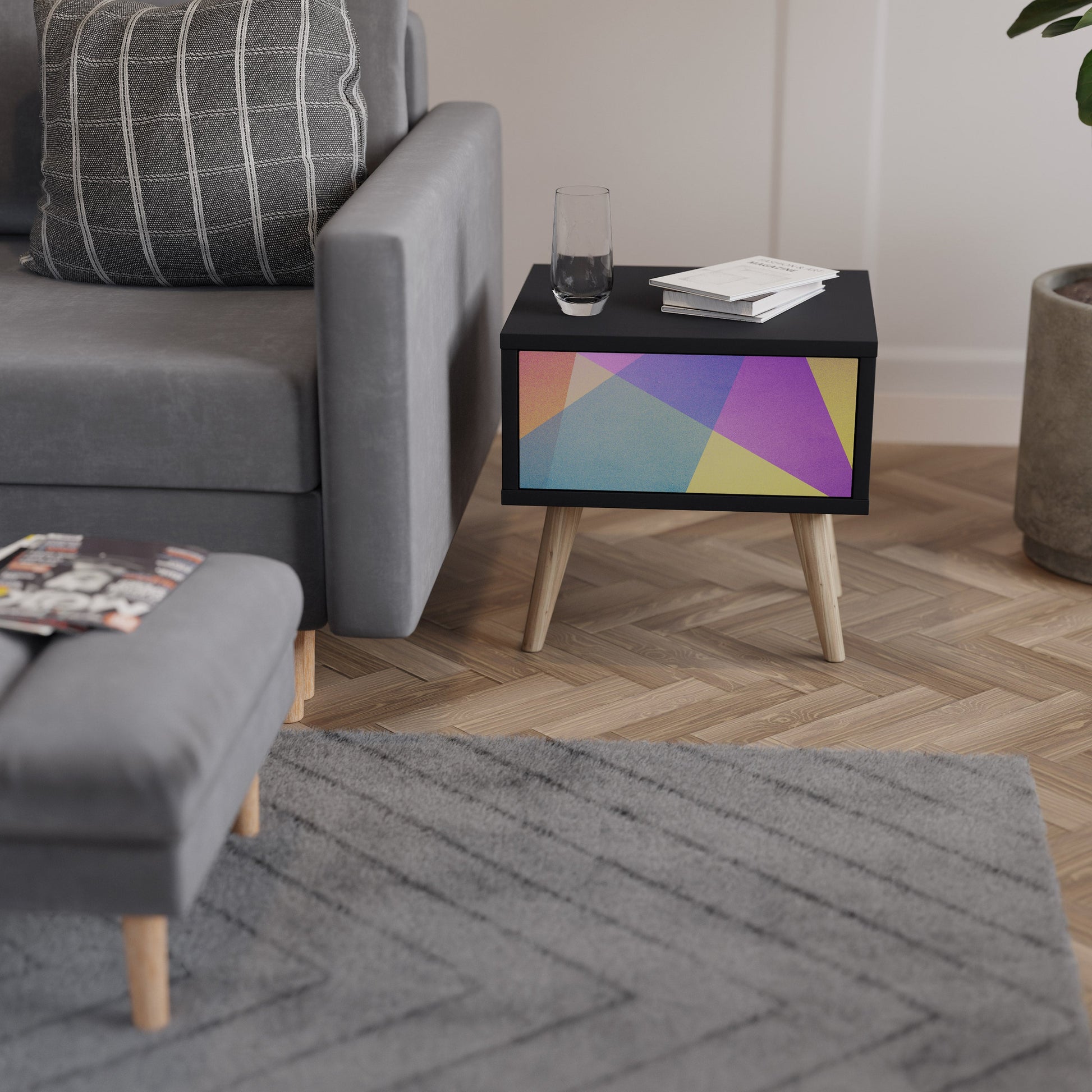 Table de chevet BRIGHT GEOMETRY en finition noire