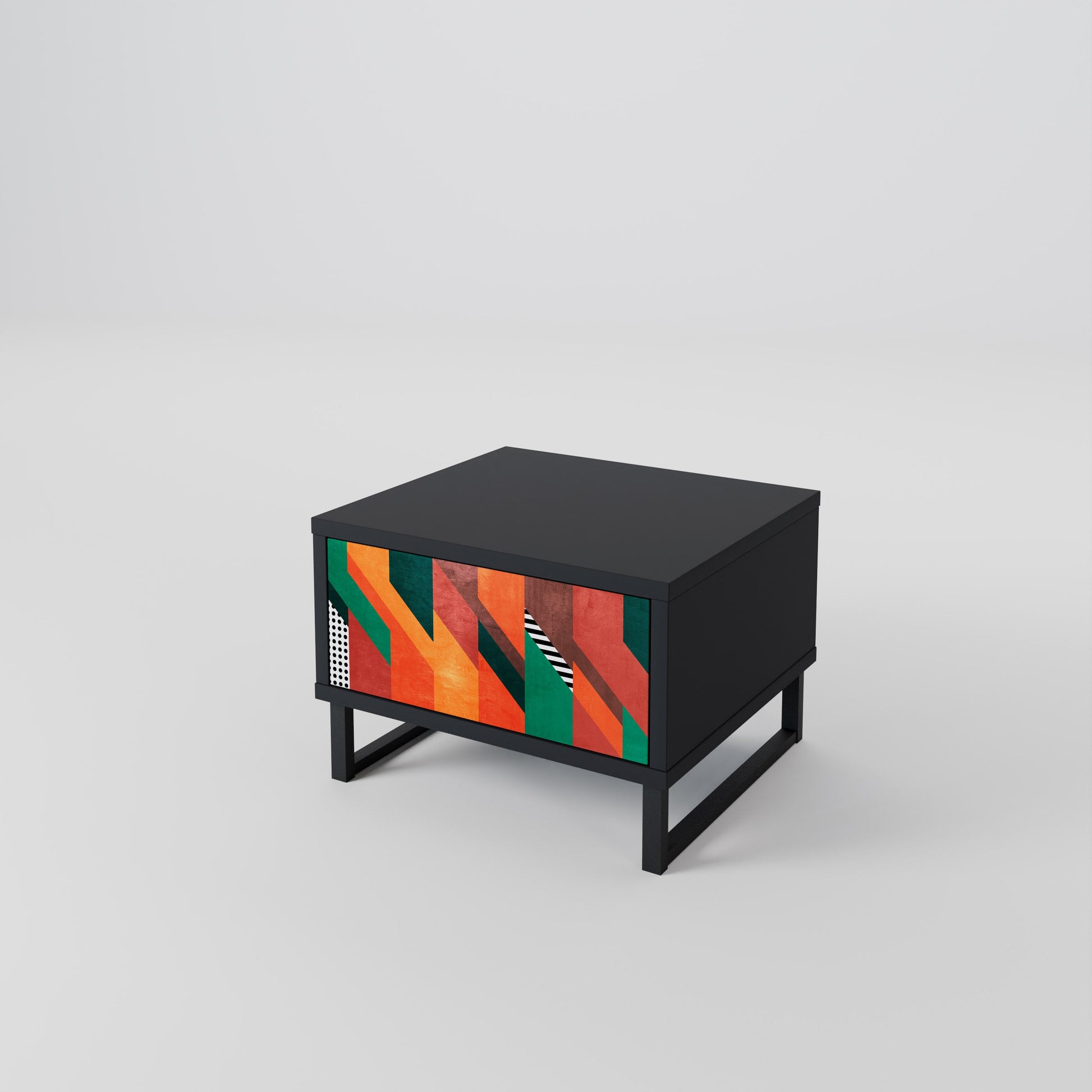 Table de chevet MAKESHIFT ARTISTRY en finition noire
