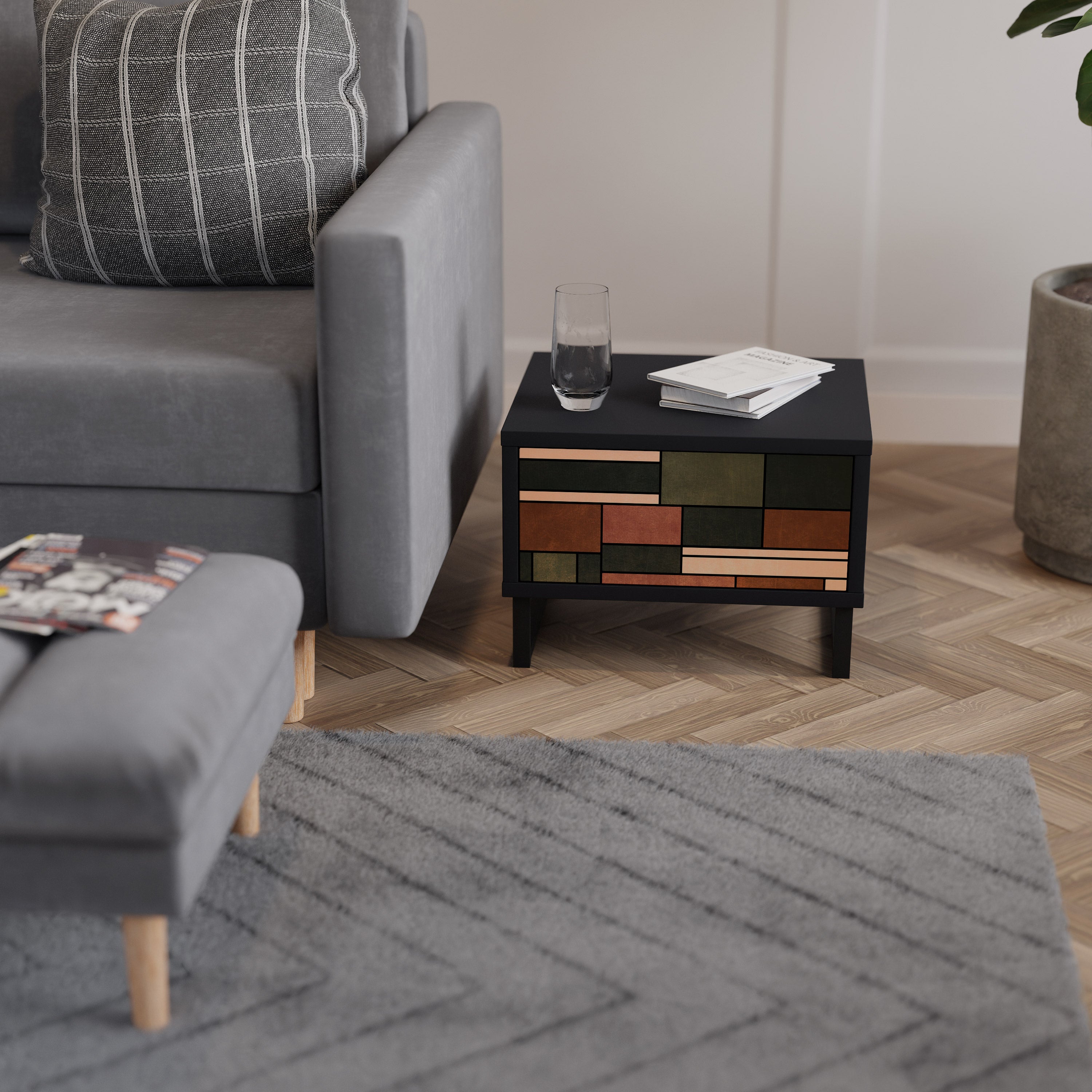 FIGURES OF NATURE Nightstand in Black Finish