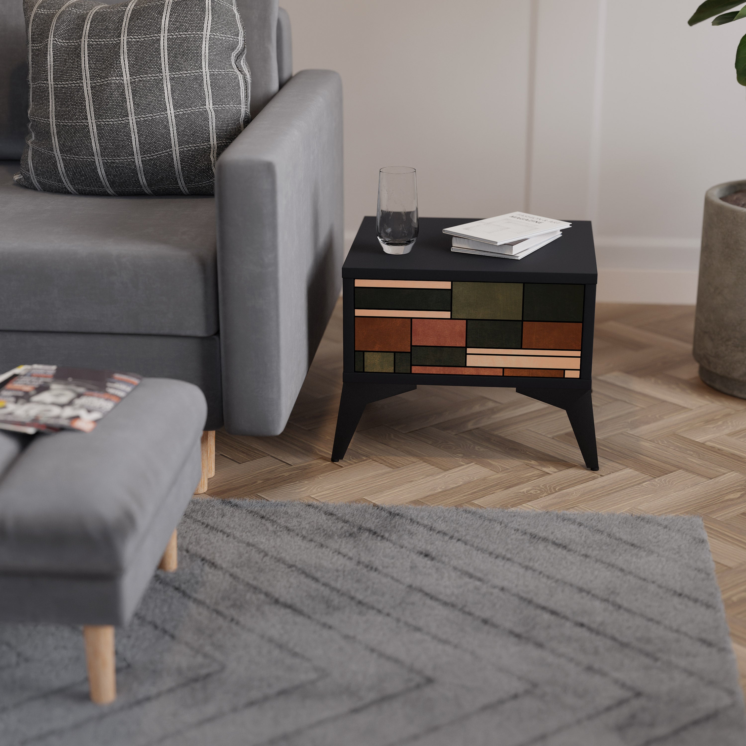 FIGURES OF NATURE Nightstand in Black Finish