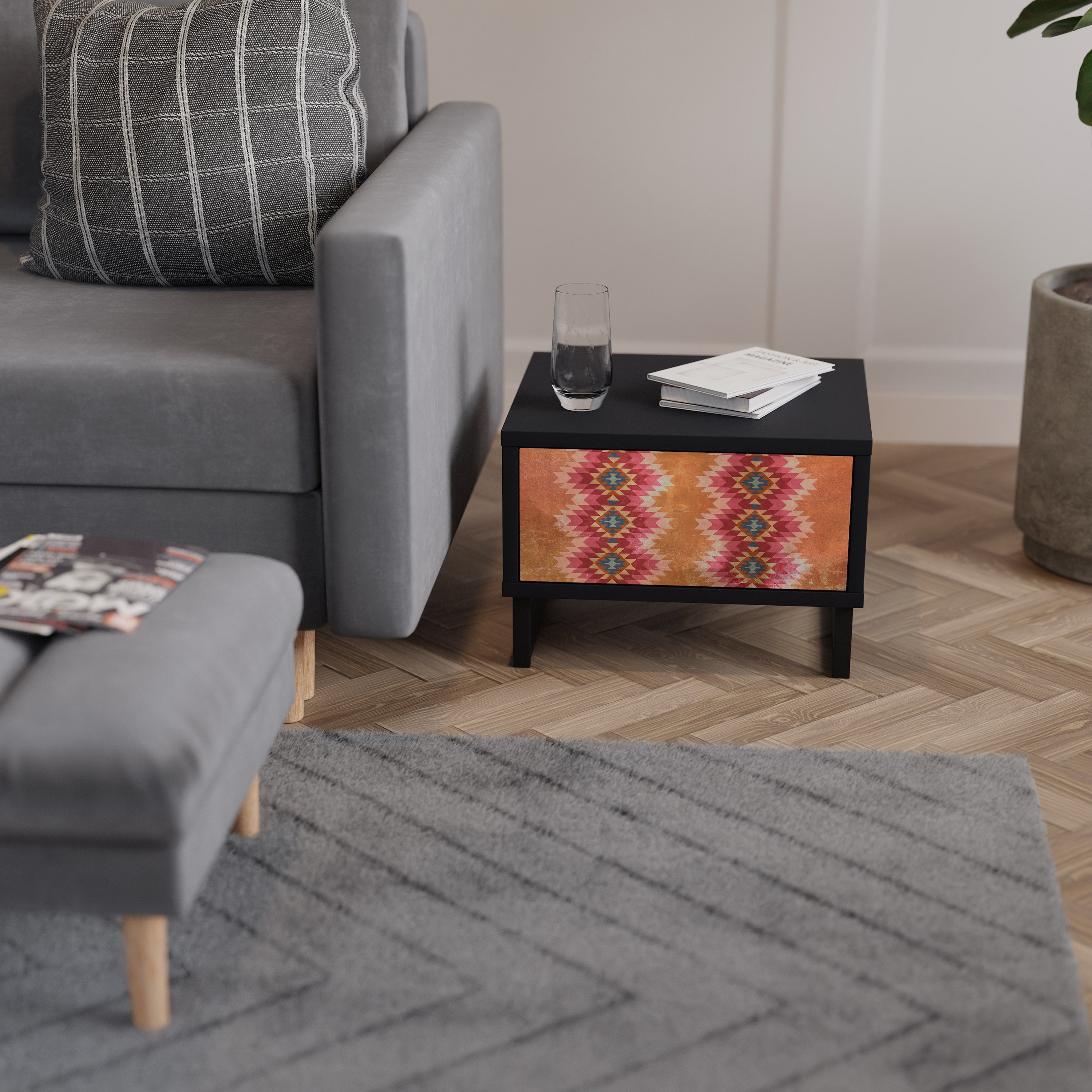 Table de chevet INDIAN FOLK en finition noire