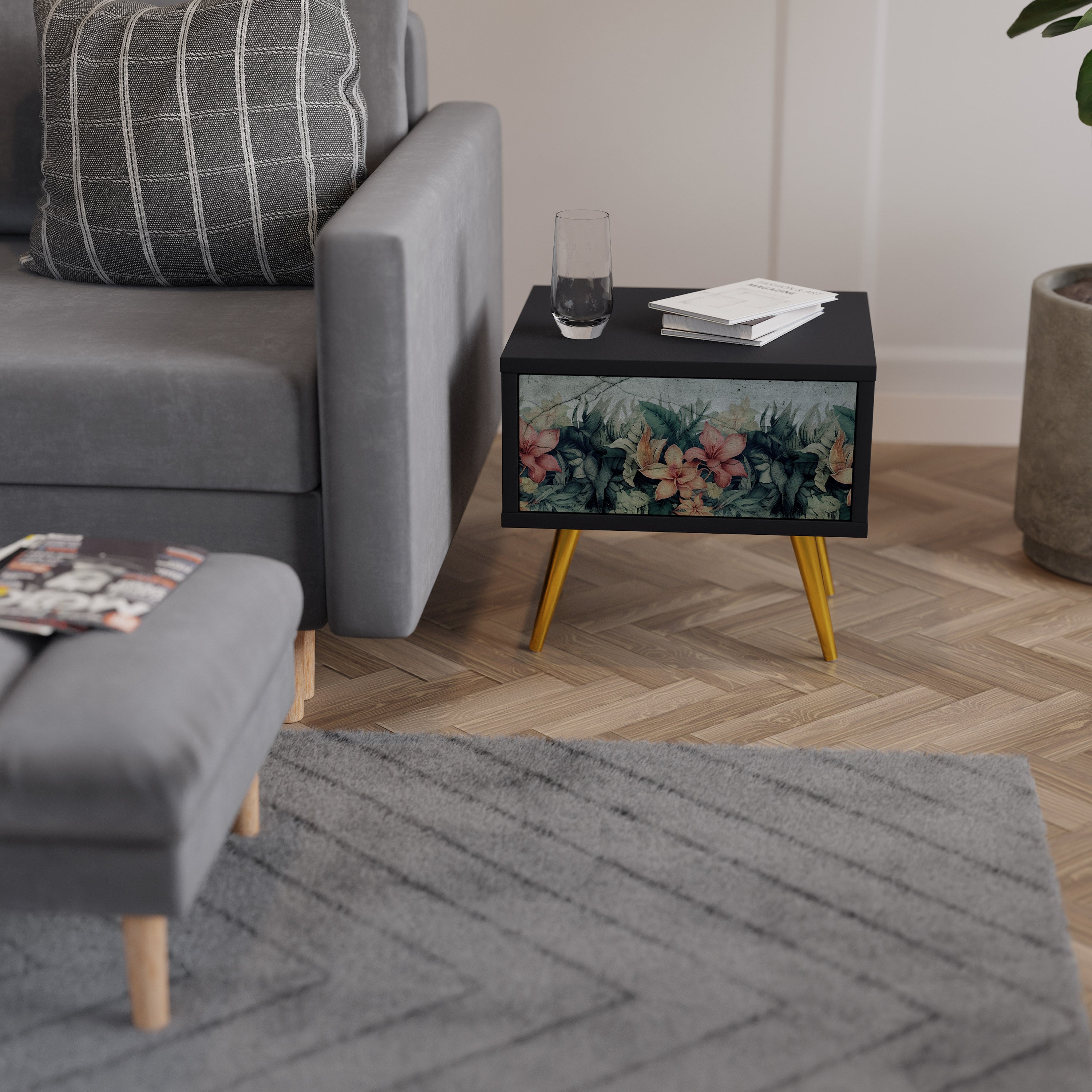 Table de chevet HEAVENLY BLOOM en finition noire