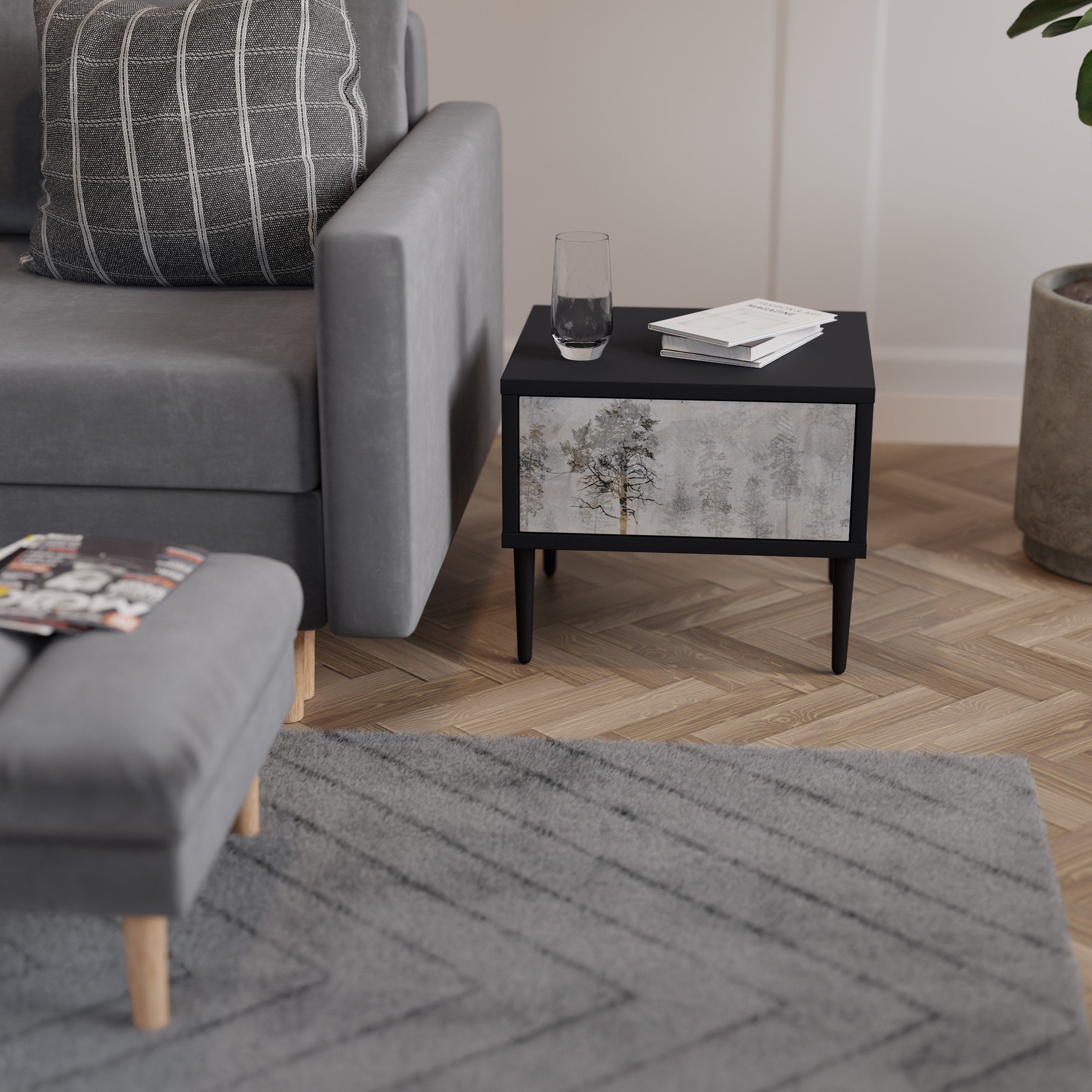 Table de chevet FADE IN THE TREES en finition noire