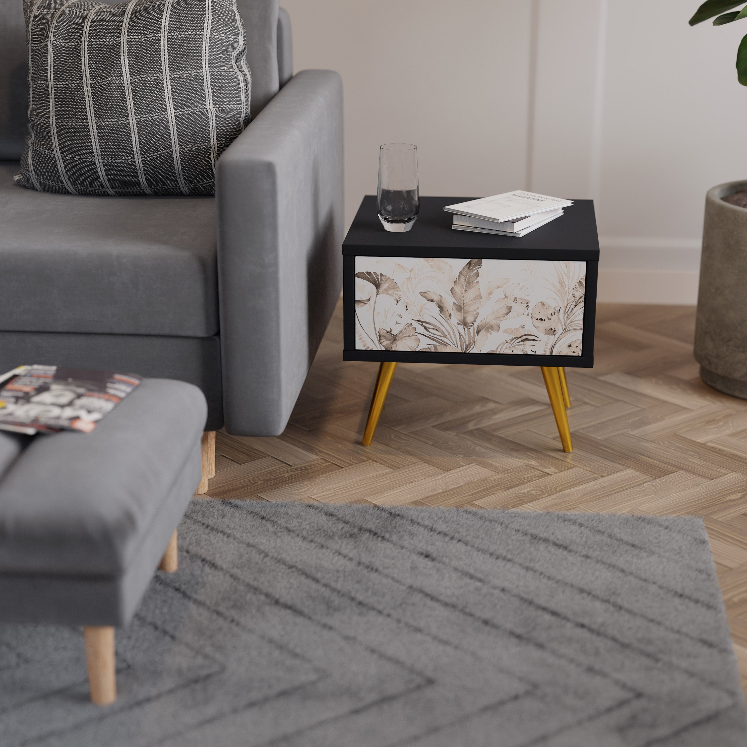 Table de chevet WILD TENDERNESS en finition noire