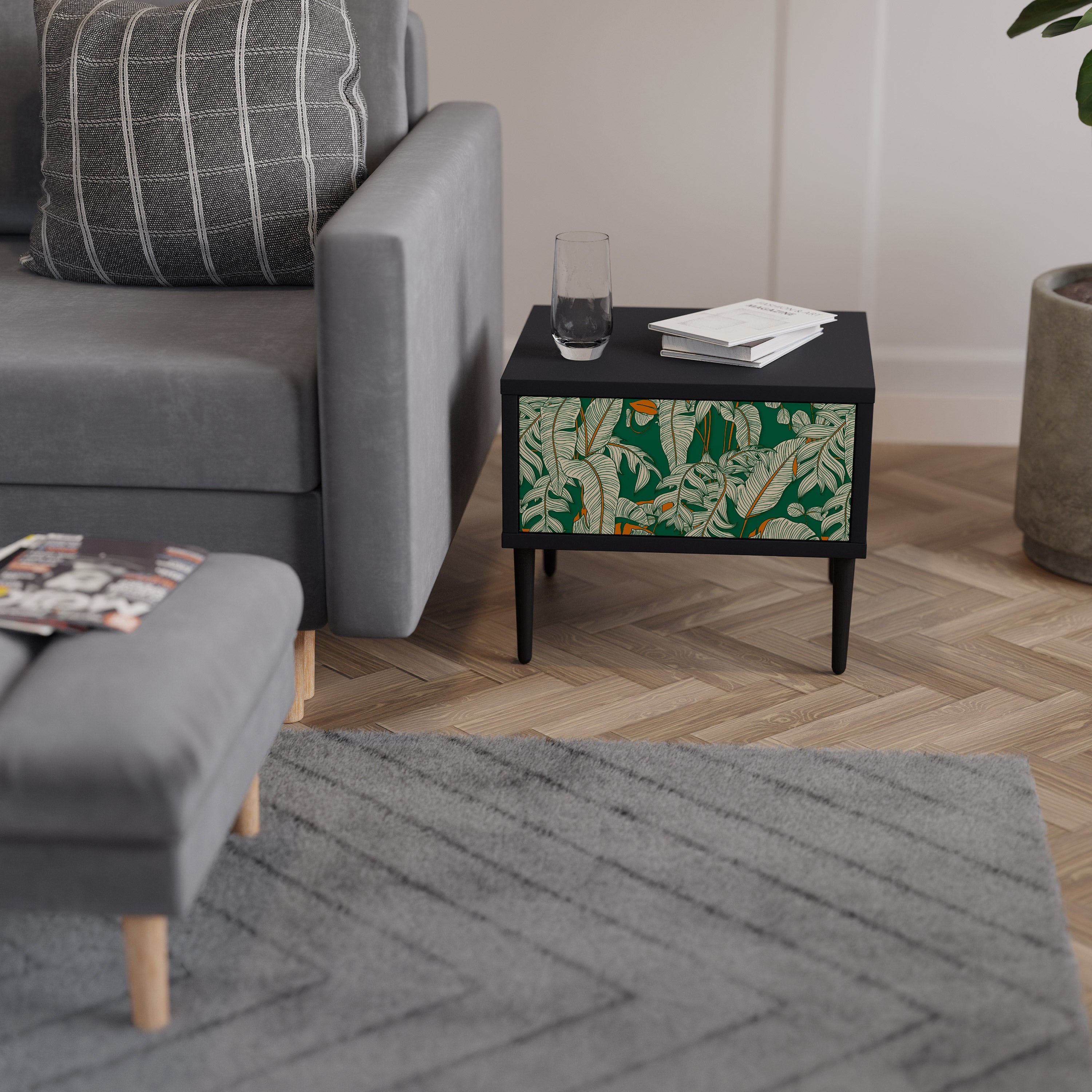 Table de chevet VERDANT PLEASURES en finition noire