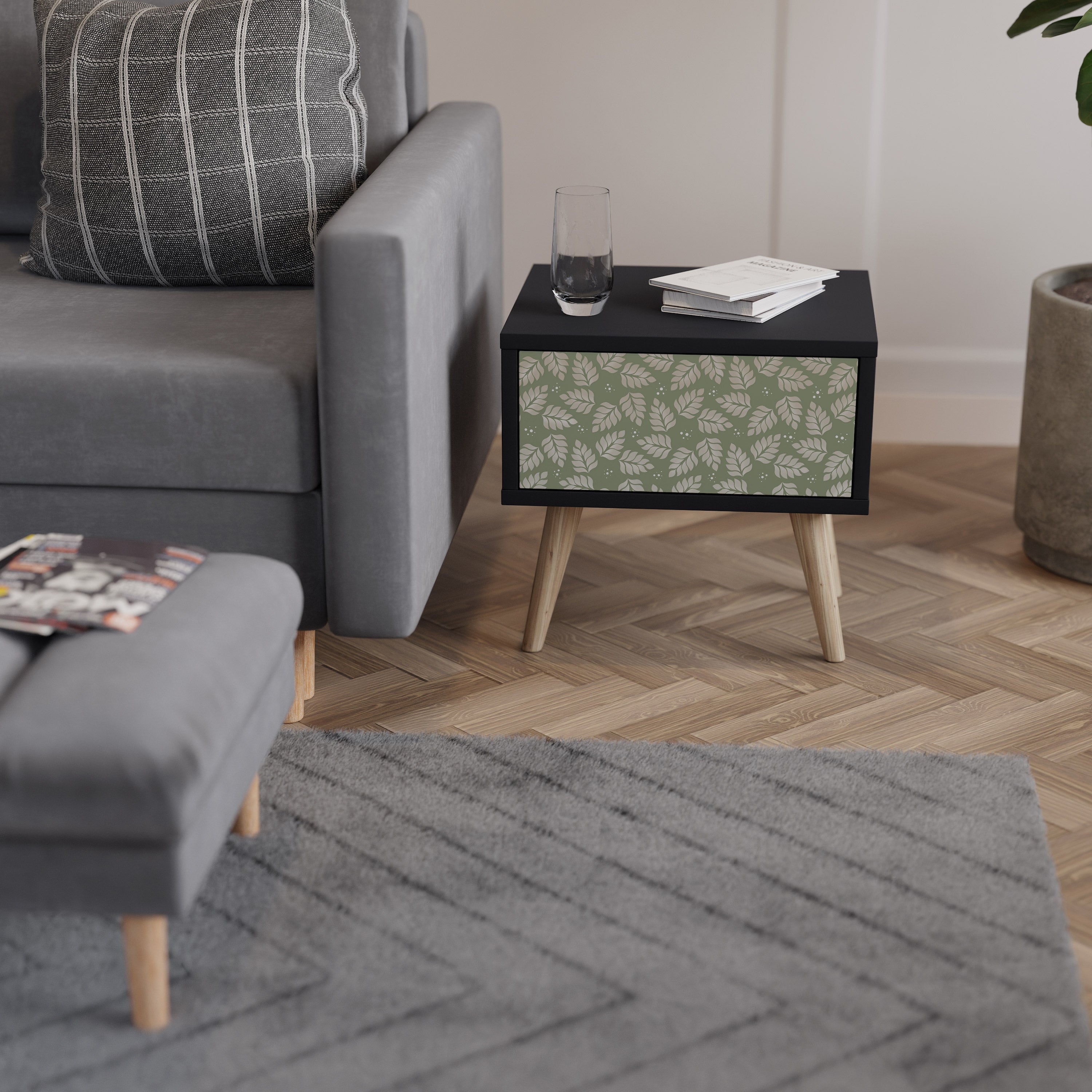 Table de chevet LEAVES ON GREEN en finition noire