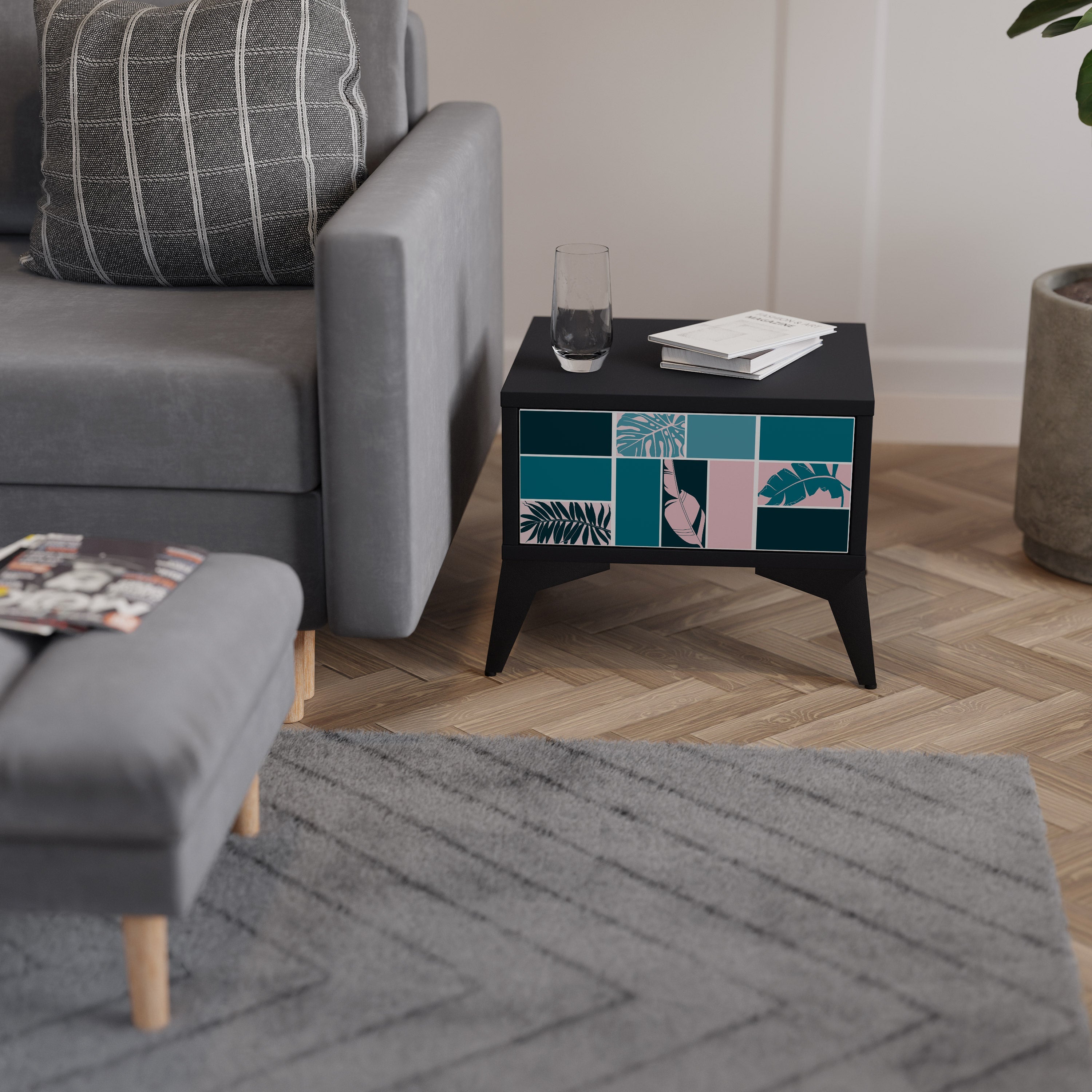 COMBINAISON DE FORMES Table de chevet en finition noire