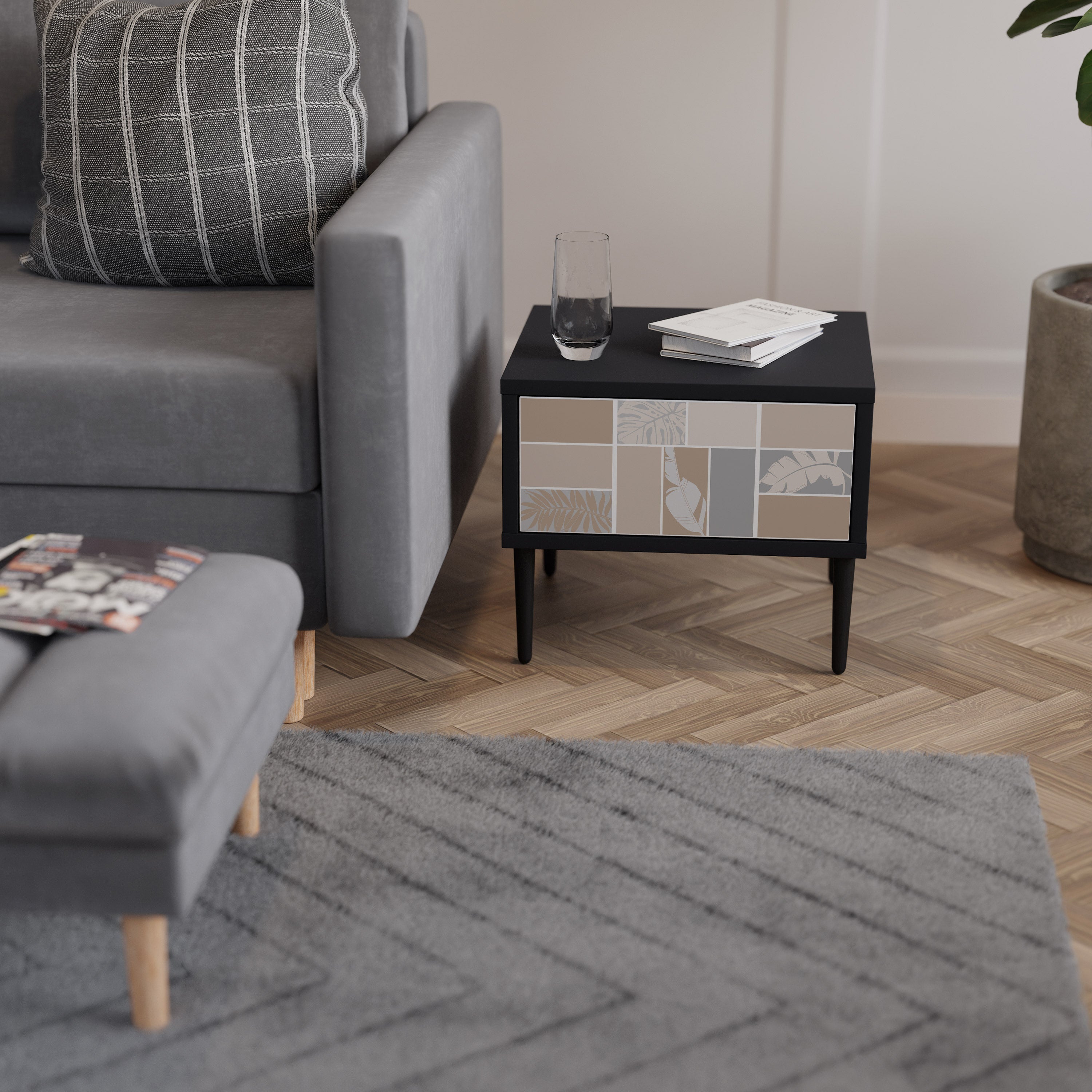 Table de chevet FORMES TROPICALES en finition noire