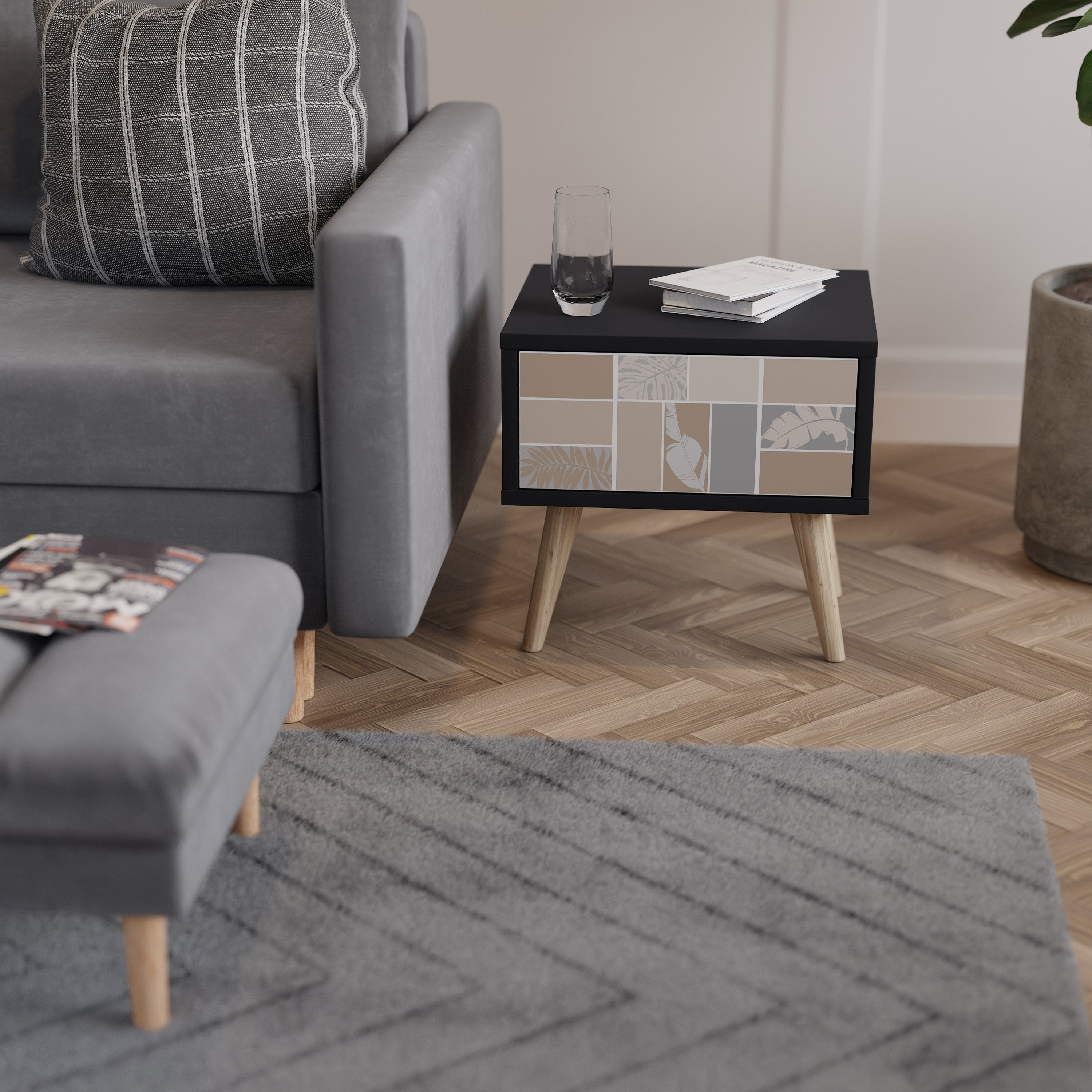 Table de chevet FORMES TROPICALES en finition noire