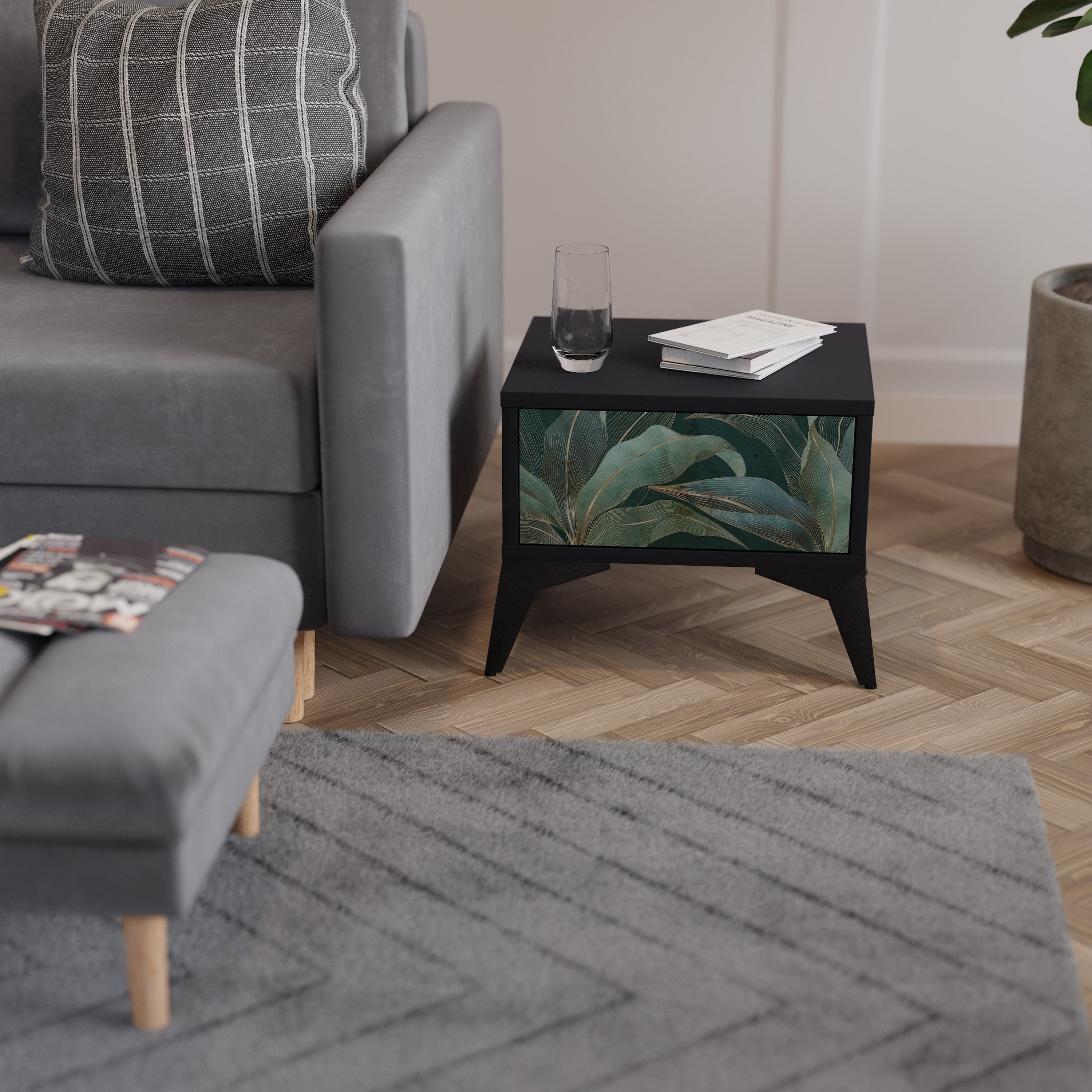 Table de chevet ROYAL GREEN en finition noire