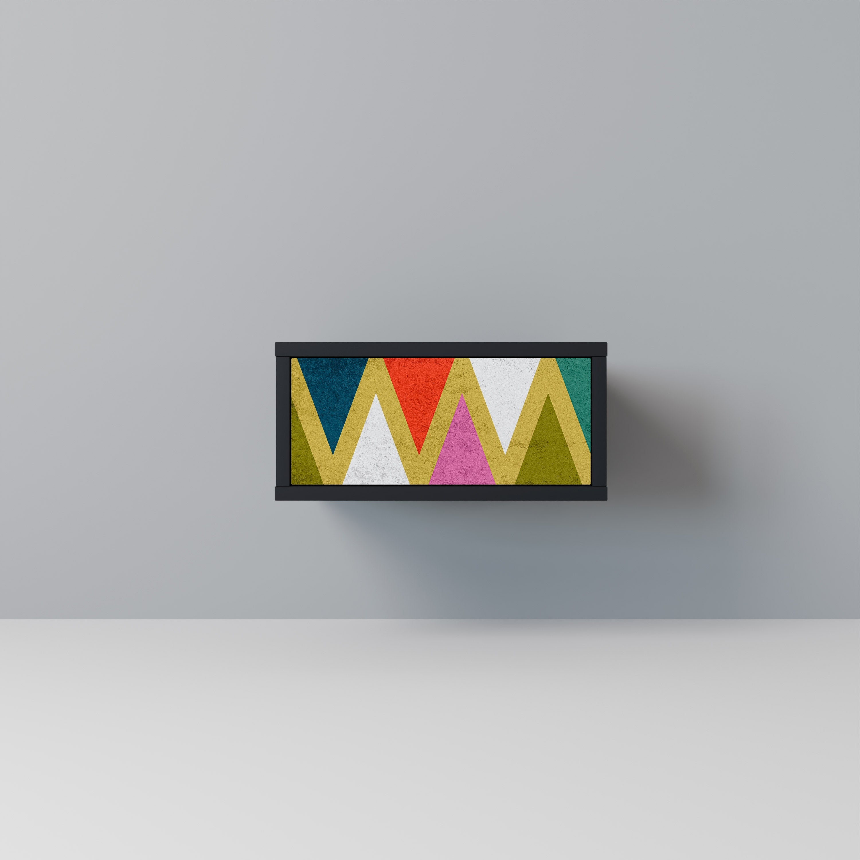 Table de chevet TRIANGLES COLORÉS en finition noire