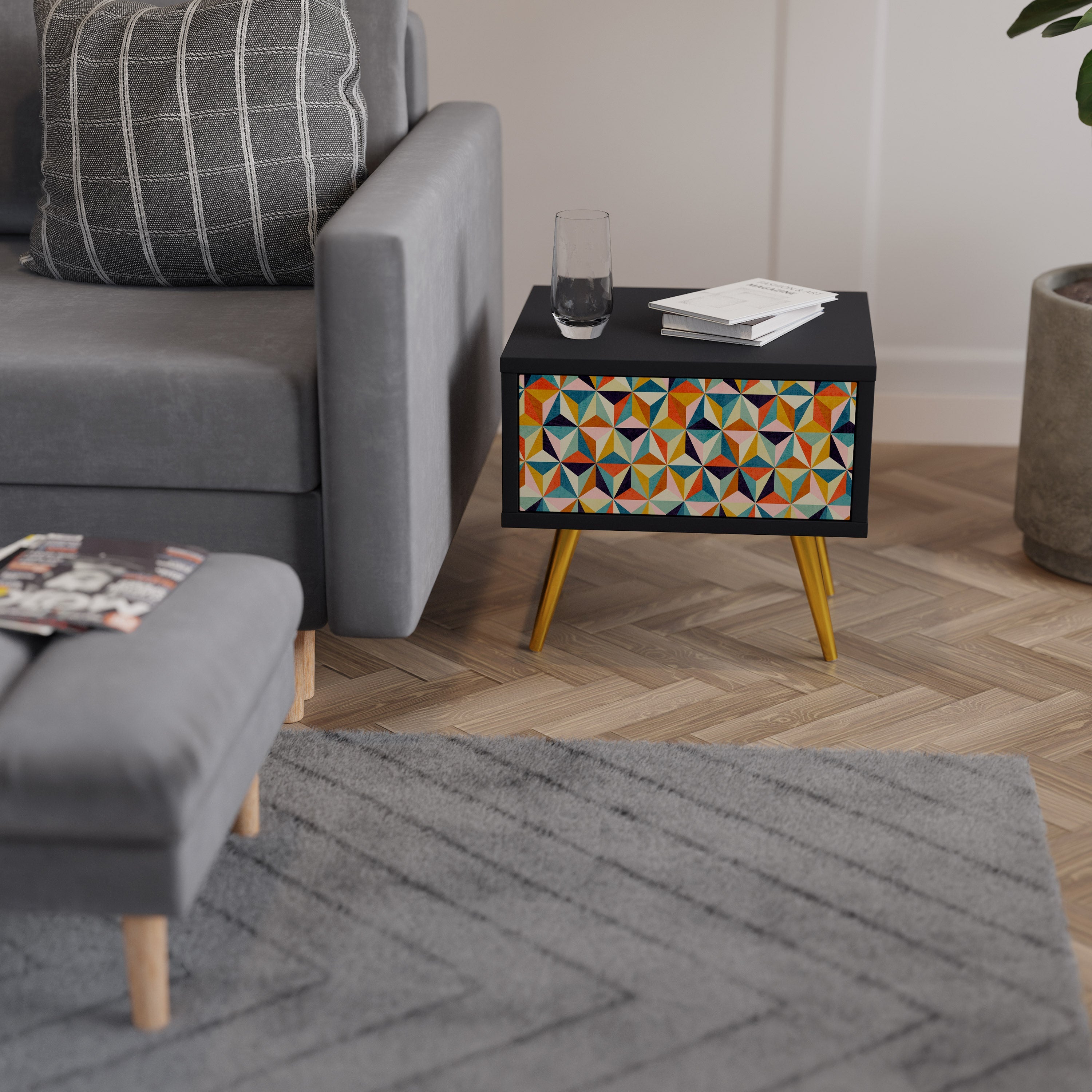 Table de chevet TESSELATE TREASURES en finition noire