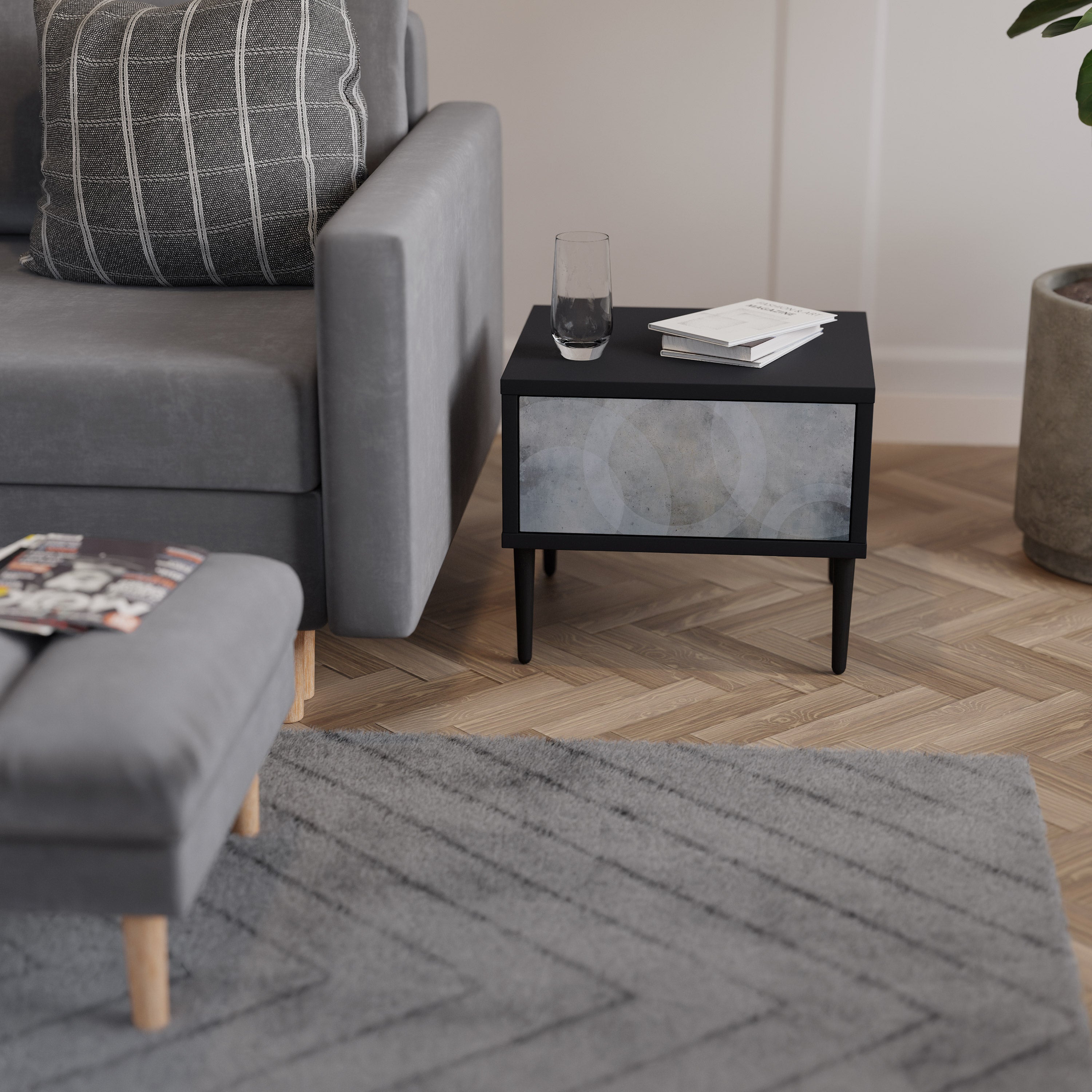 Table de chevet MUTED ARC en finition noire