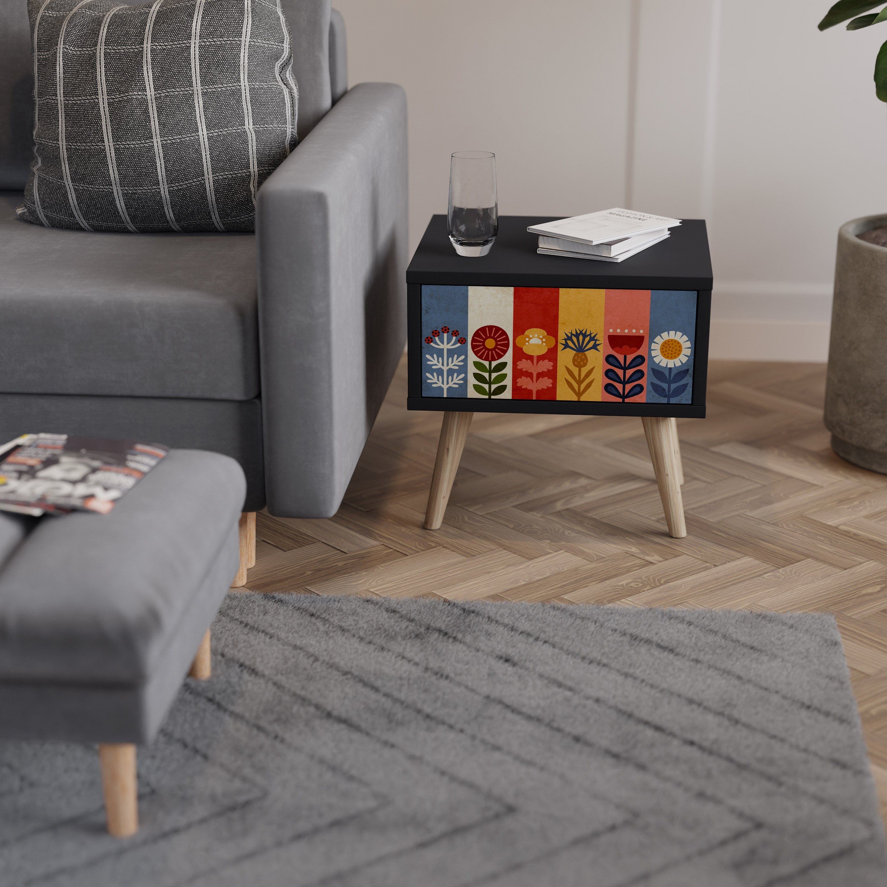 Table de chevet SCANDIC FLOWERET en finition noire