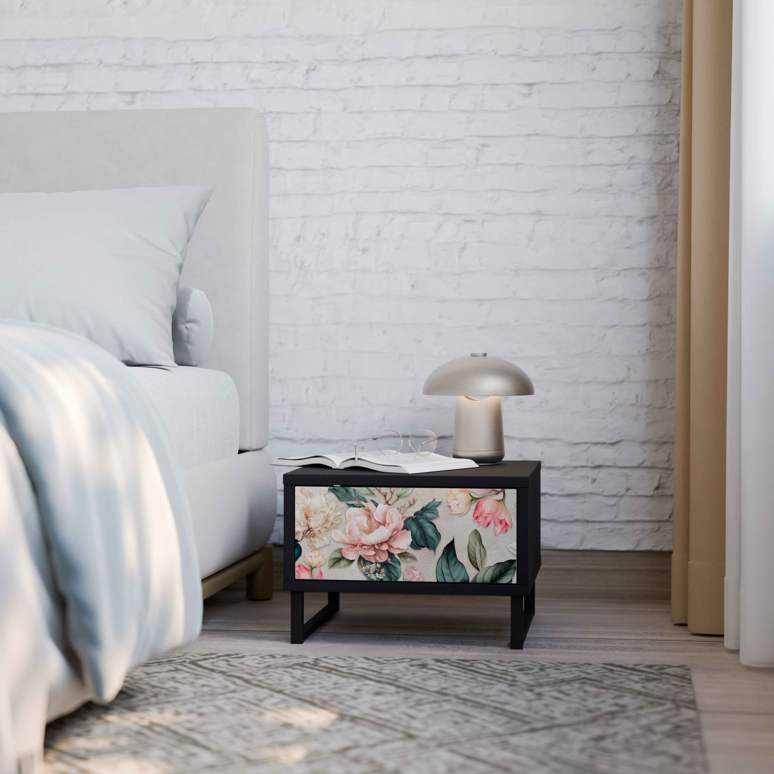 Table de chevet FLORAL GRACE en finition noire