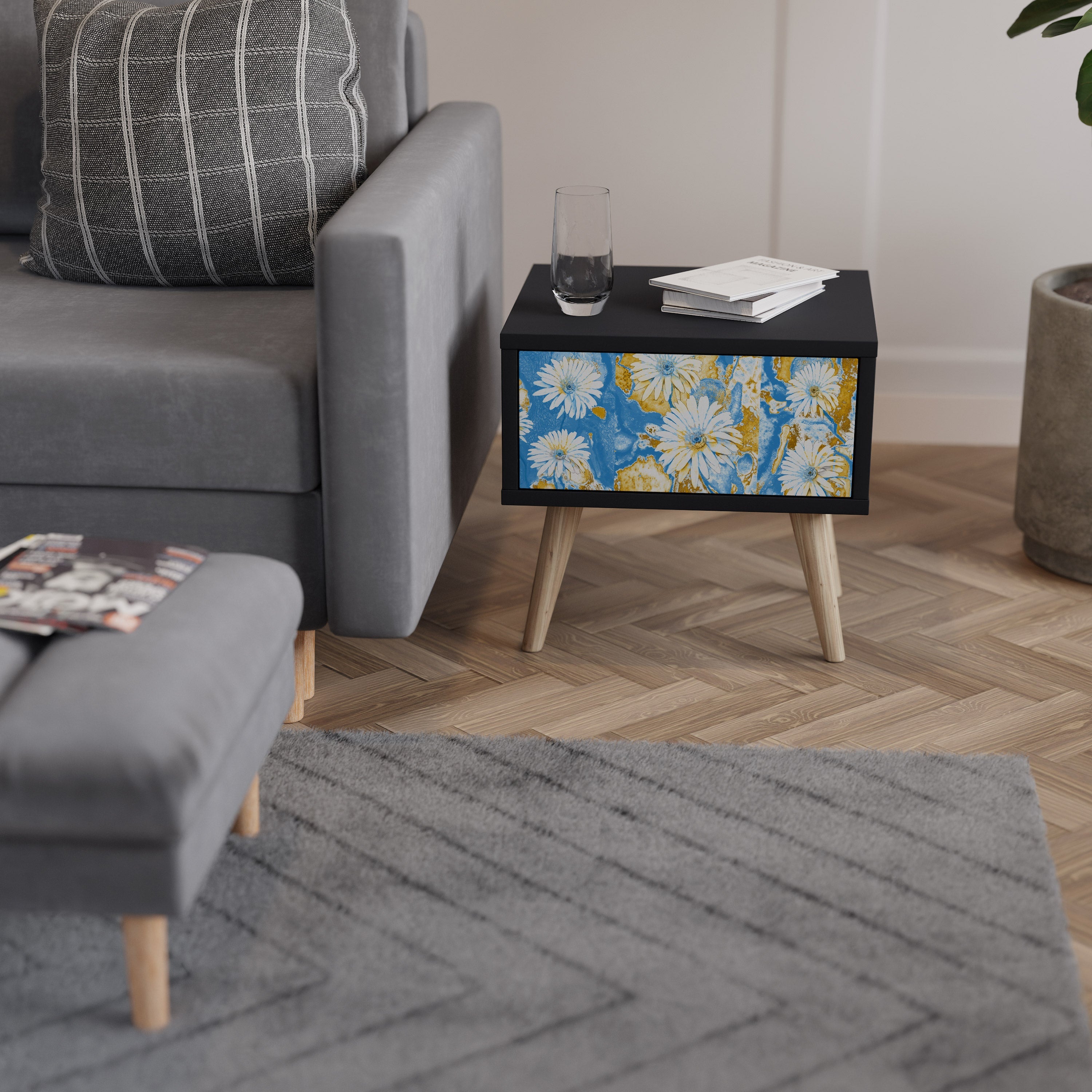 Table de chevet DAISY LUXE en finition noire