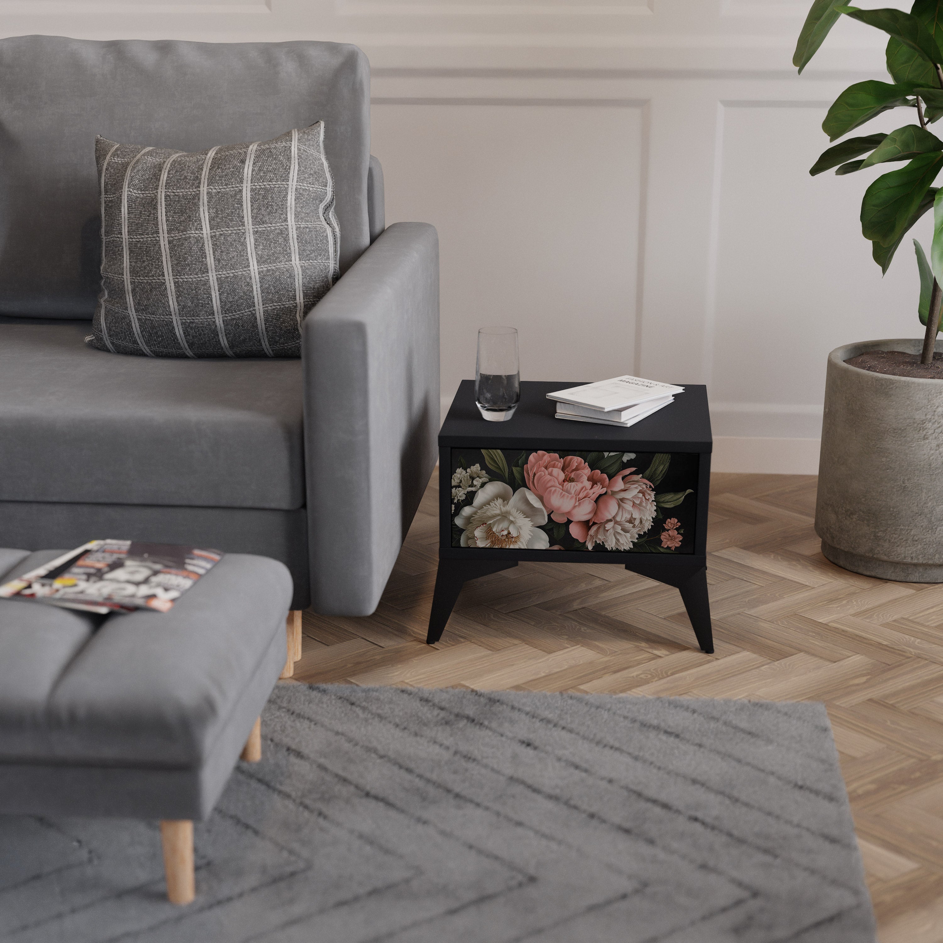 Table de chevet LUSH ELEGANCE en finition noire