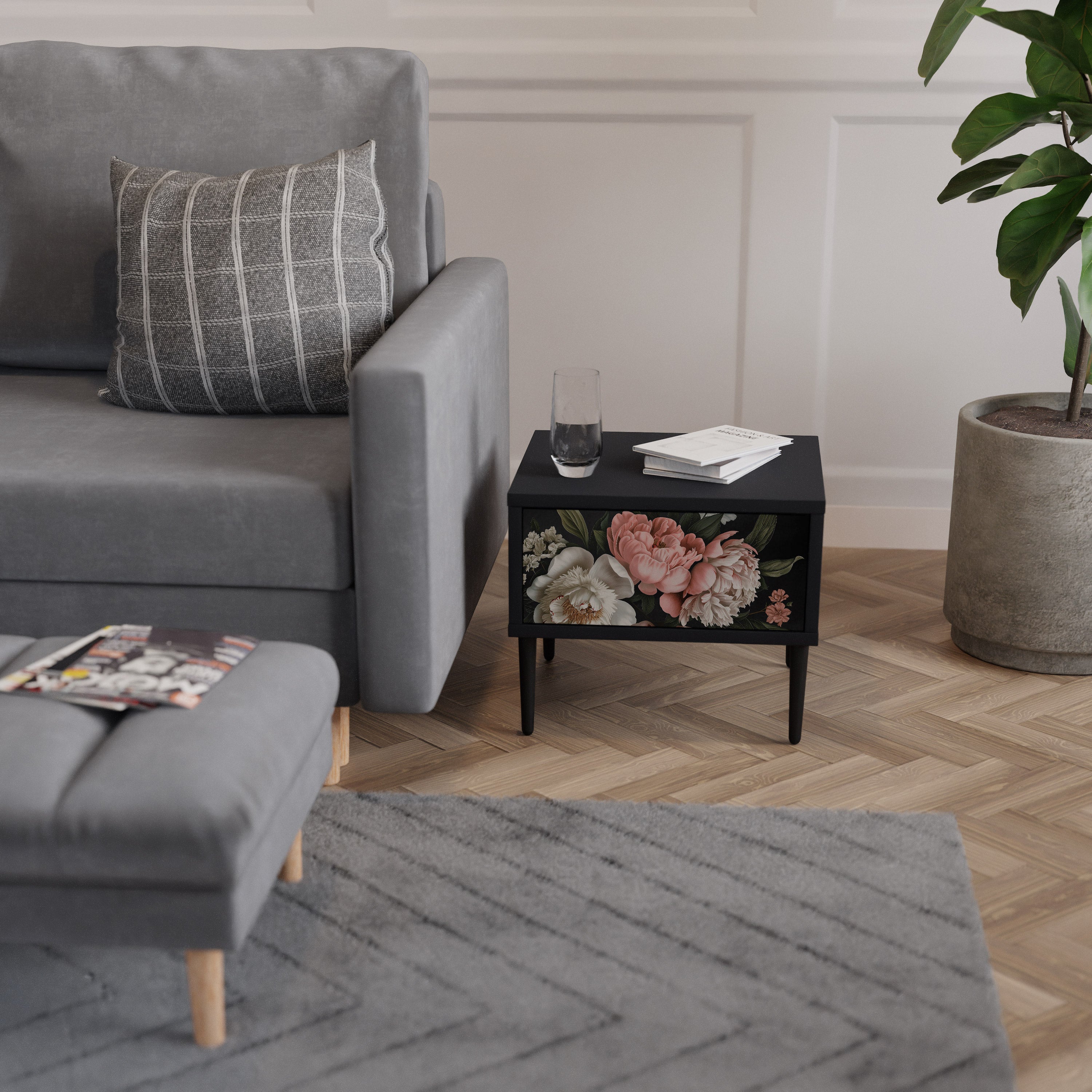 Table de chevet LUSH ELEGANCE en finition noire