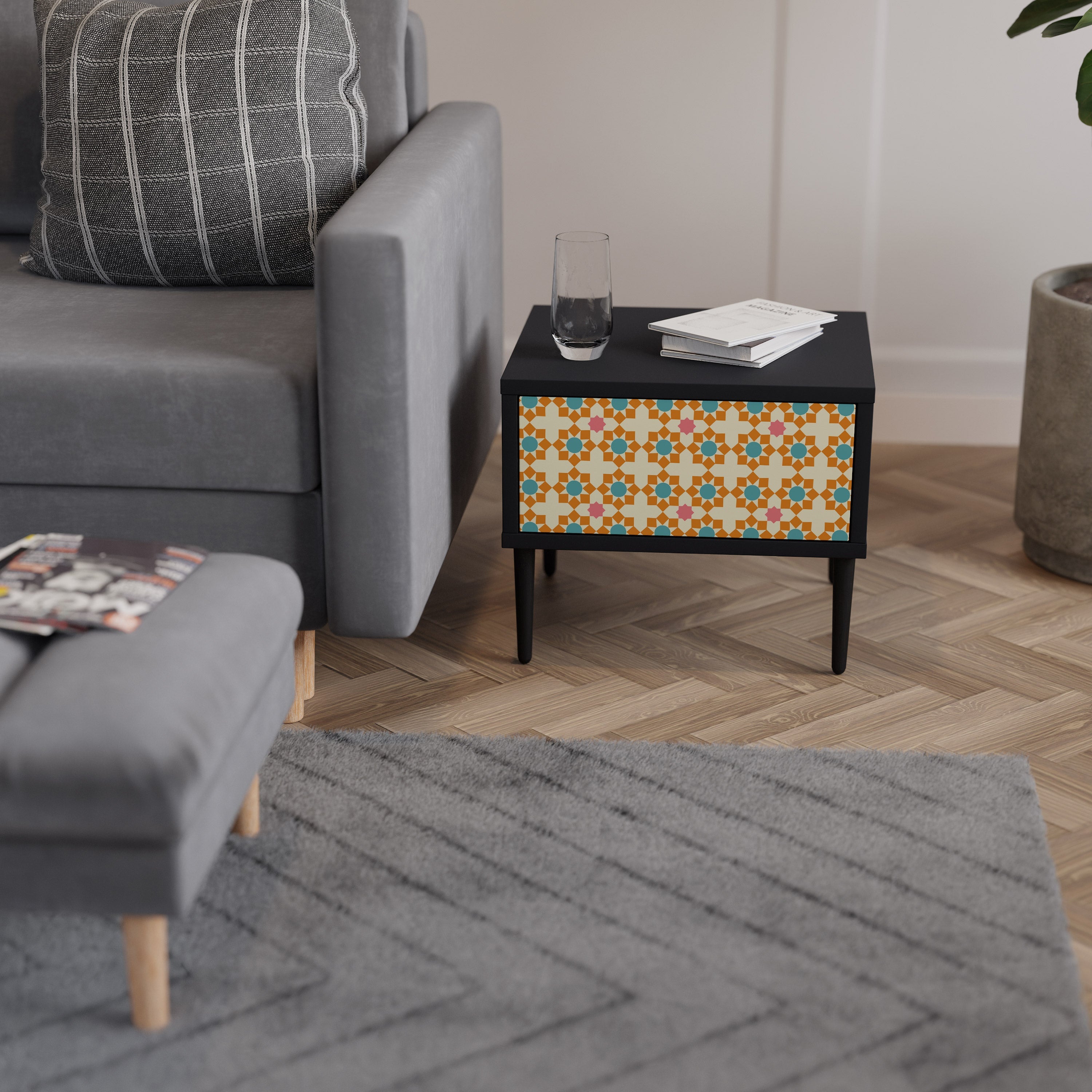 Table de chevet FLORAL DECOR en finition noire