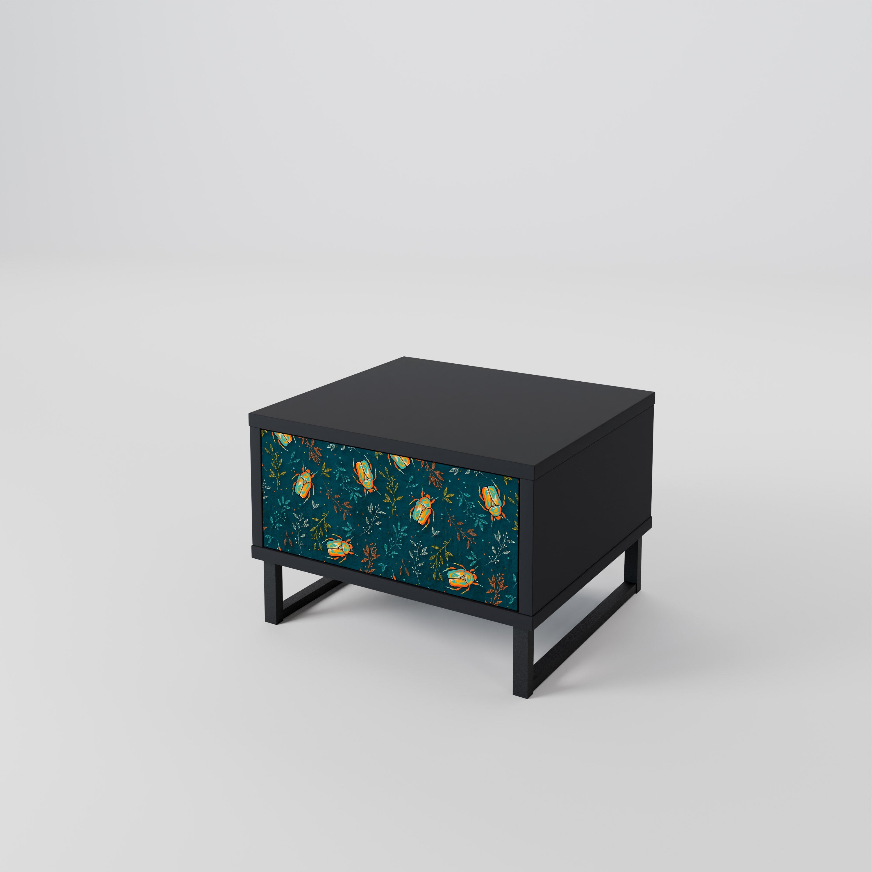 Table de chevet AUTUMN INSECTS en finition noire