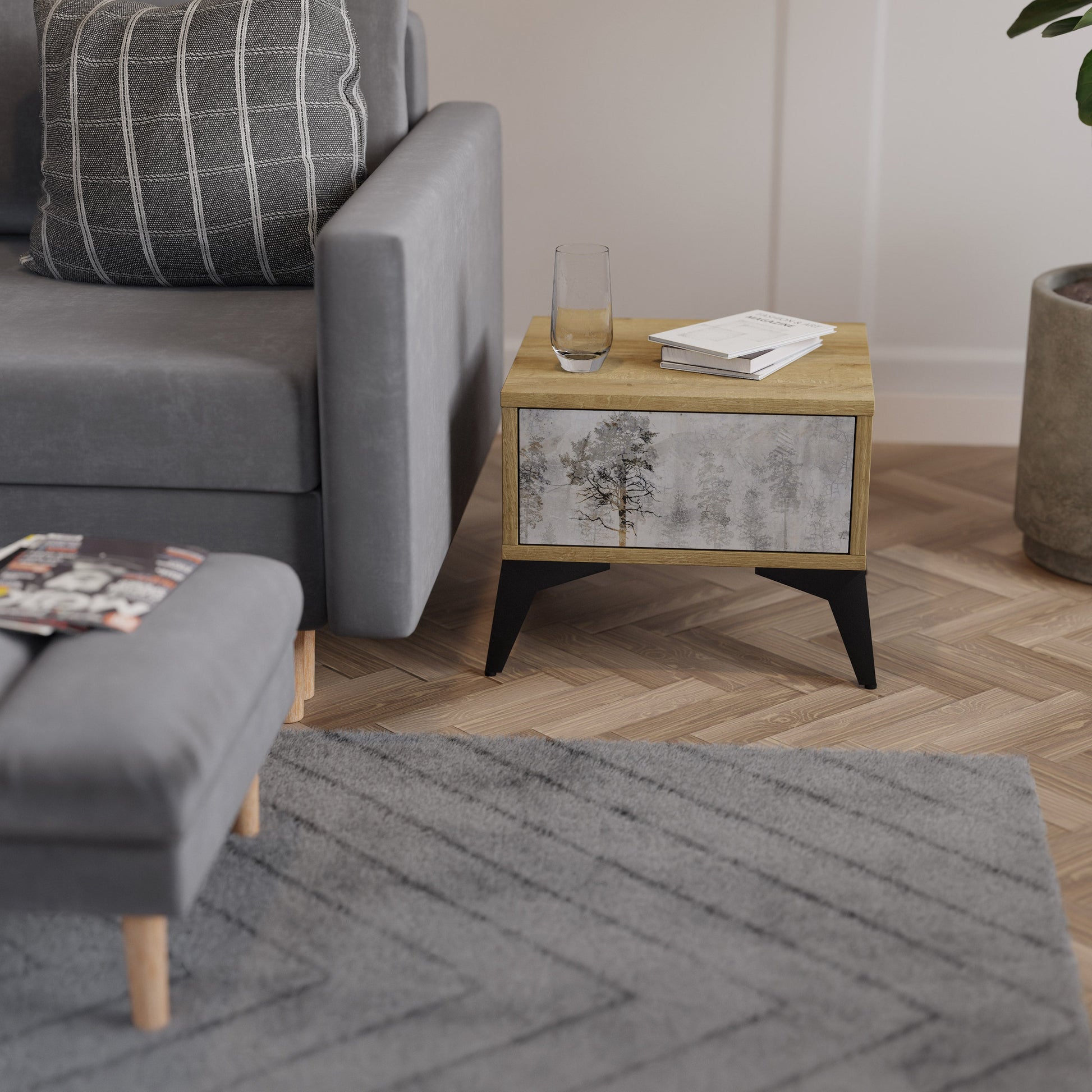 FADE IN THE TREES Nightstand in Oak Effect