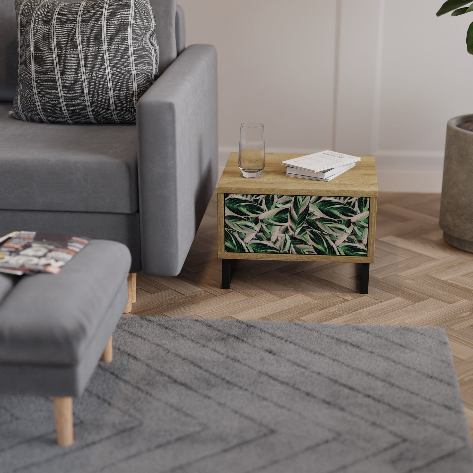 EERIE STROMANTHE Nightstand in Oak Effect